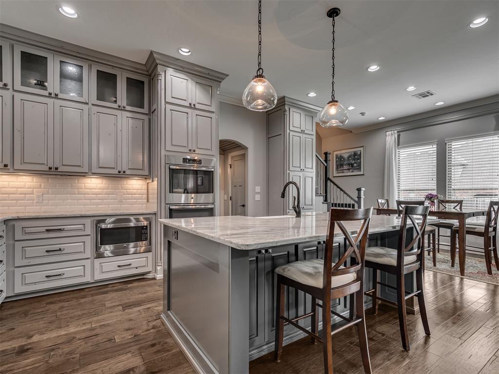 Mustang, Oklahoma, 73064, United States, 4 Bedrooms Bedrooms, ,4 BathroomsBathrooms,Residential,For Sale,1908407