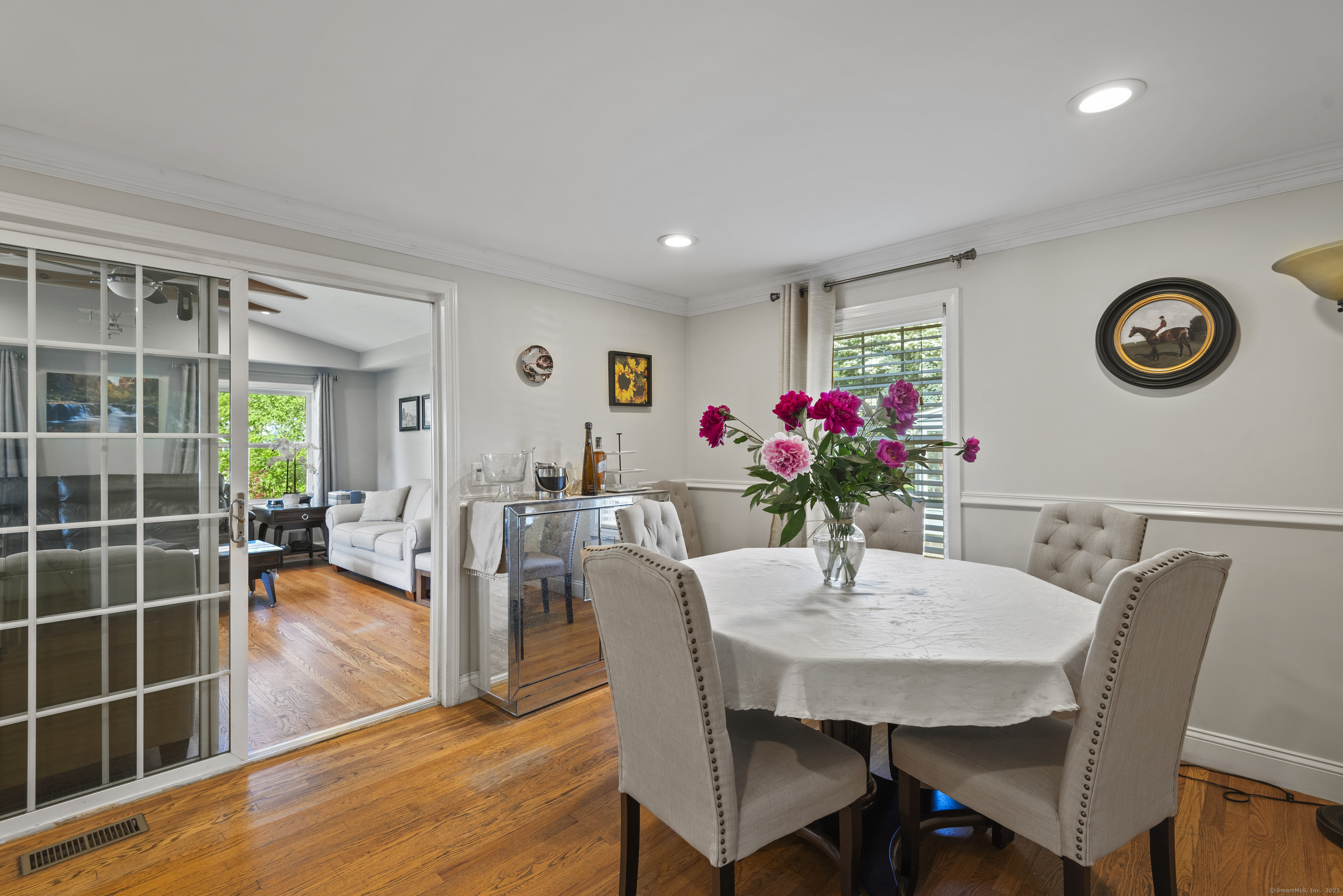 Milford, Connecticut, 06460, United States, 4 Bedrooms Bedrooms, ,3 BathroomsBathrooms,Residential,For Sale,1848853