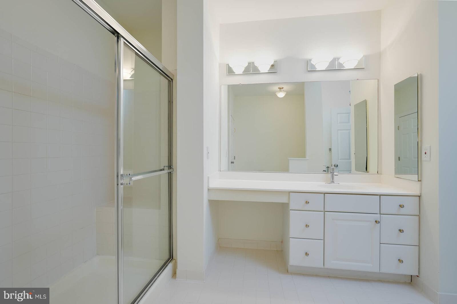 Edgewater, Maryland, 21037, United States, 3 Bedrooms Bedrooms, ,3 BathroomsBathrooms,Residential,For Sale,1998056