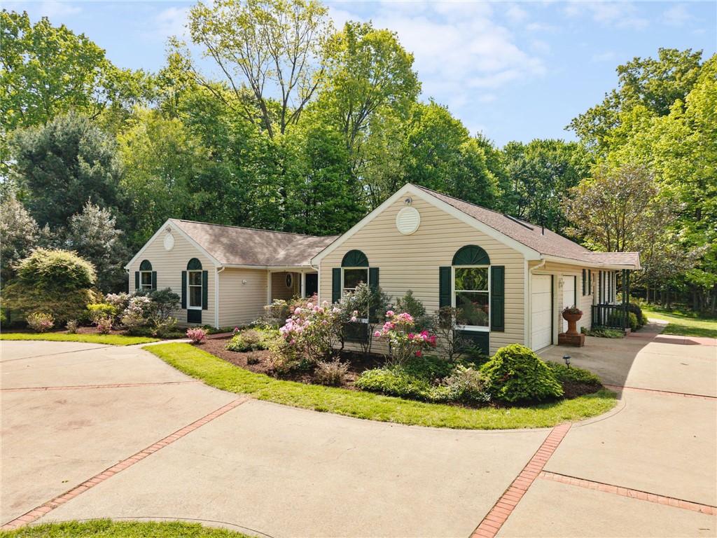Level Green, Pennsylvania, 15085, United States, 4 Bedrooms Bedrooms, ,4 BathroomsBathrooms,Residential,For Sale,2049075