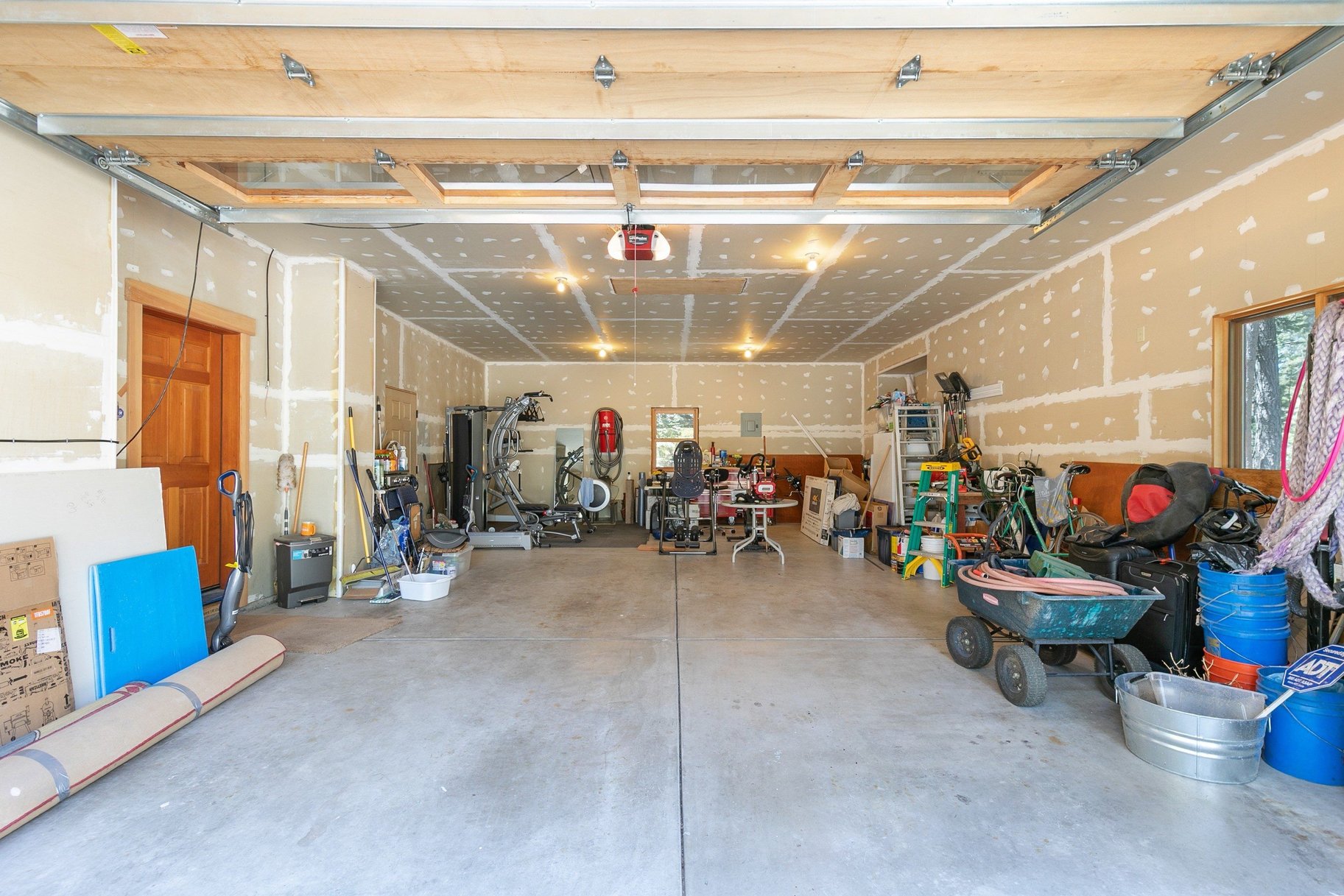  Home 3 Blocks from Lake Tahoe with 4 Car Garage for Cars & Boats - 物件實景
