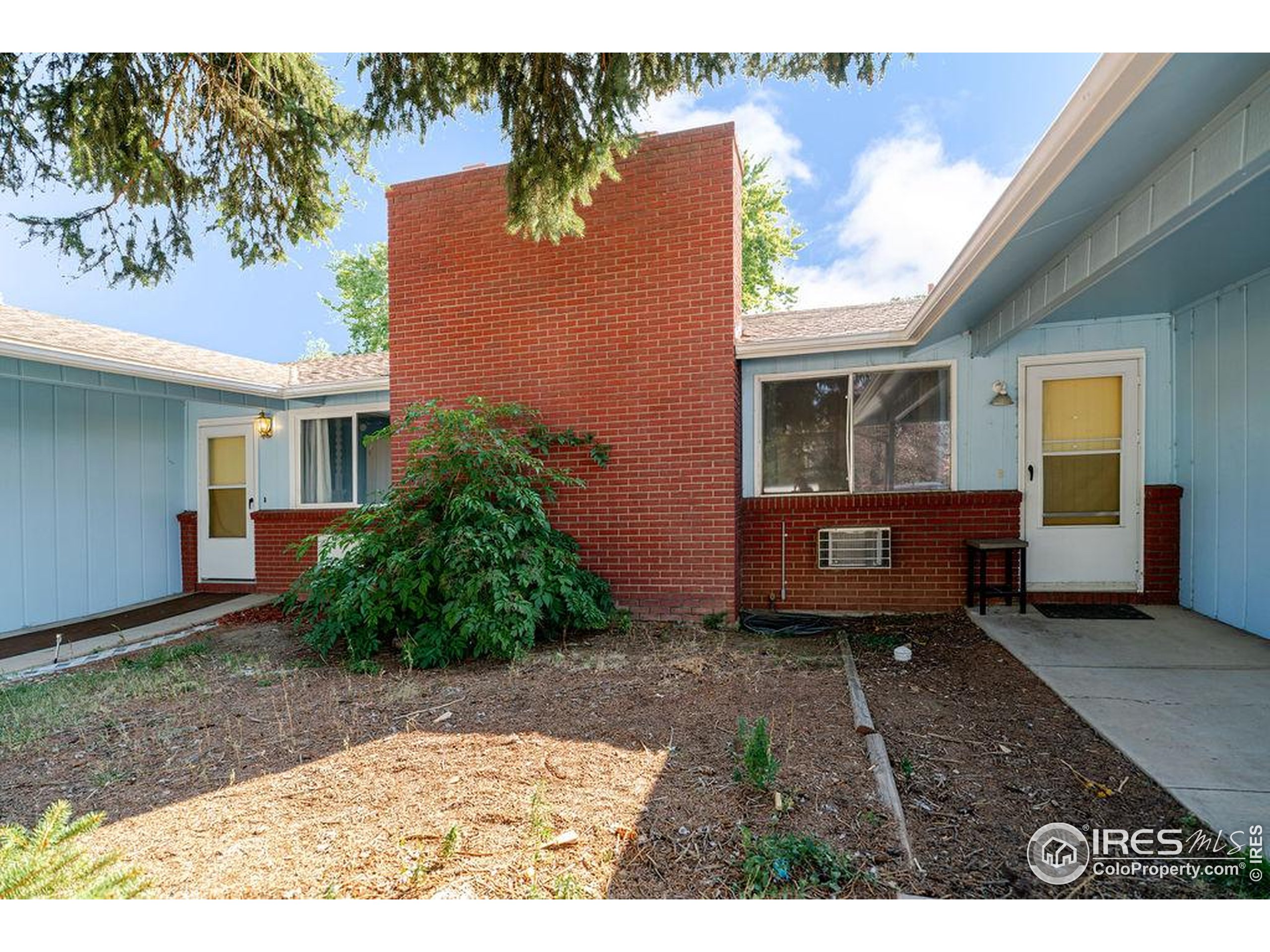 Longmont, Colorado, 80501, United States, 4 Bedrooms Bedrooms, ,Residential,For Sale,1941801