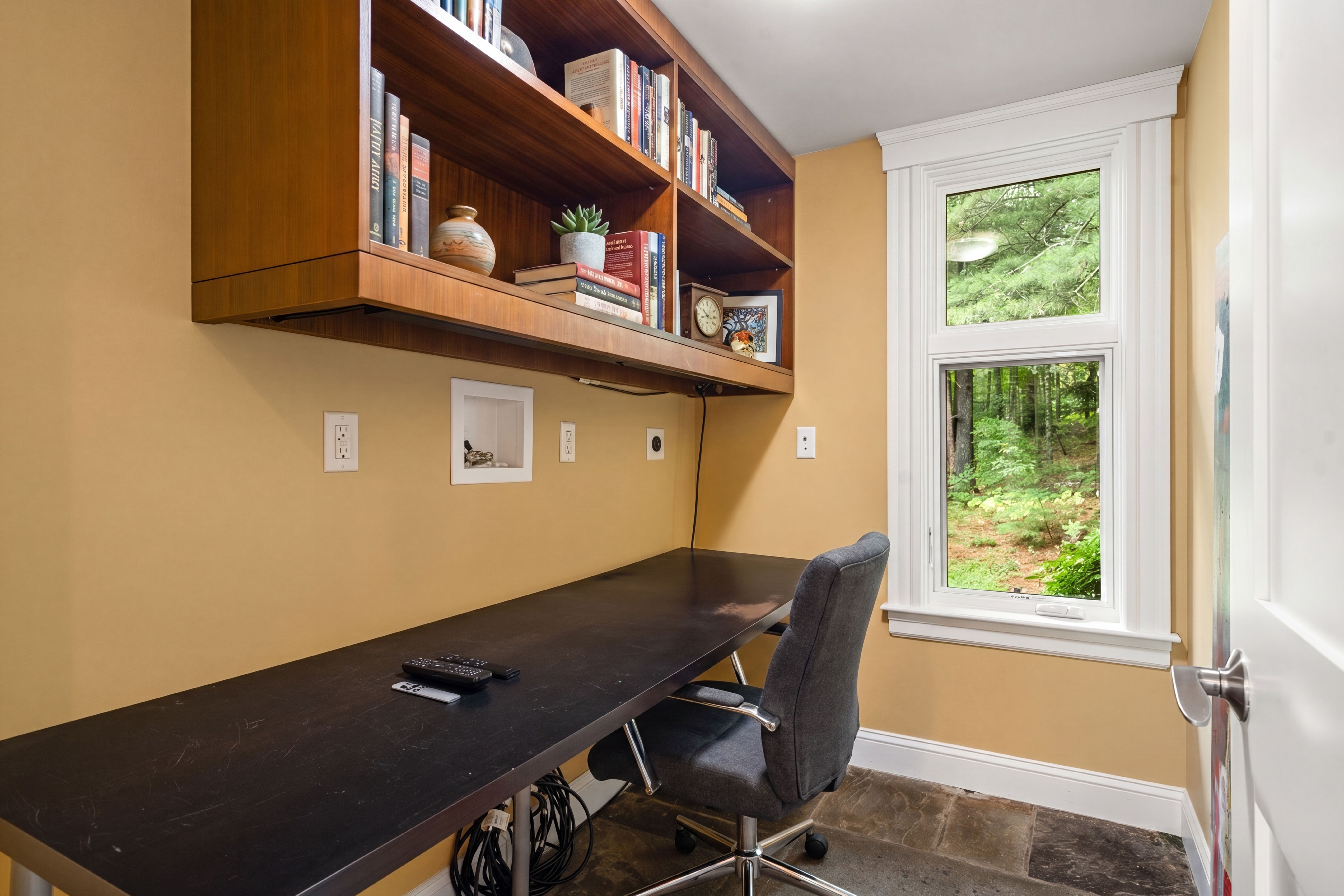  12 Forest Hill Road, Wayland, MA, 01778 - 物件實景