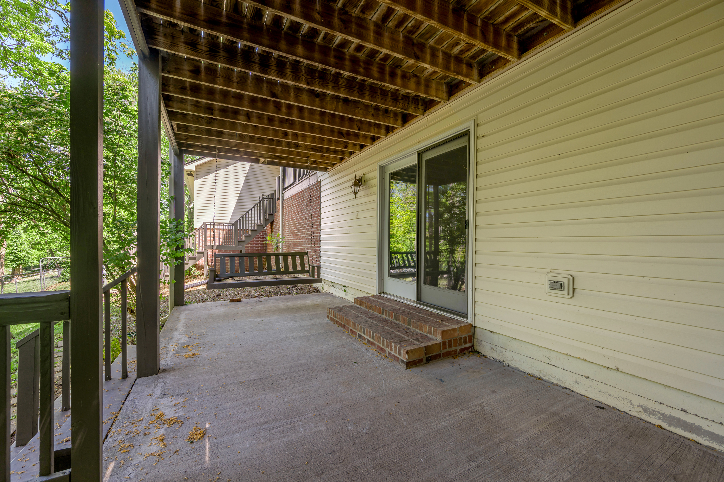  186 Hunter Drive - 物件實景