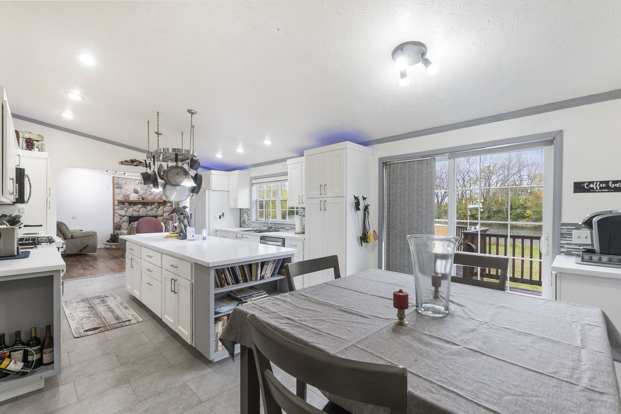 Clear Lake, Iowa, 50428, United States, 5 Bedrooms Bedrooms, ,3 BathroomsBathrooms,Residential,For Sale,1982765