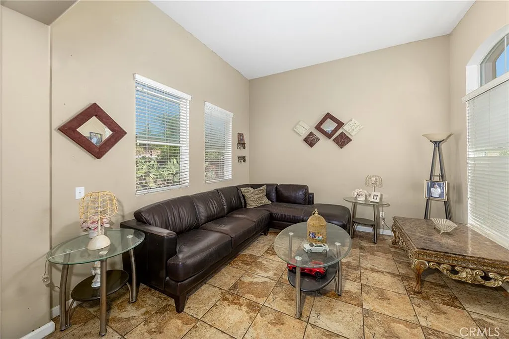 Lake Elsinore, California, 92530, United States, 3 Bedrooms Bedrooms, ,2 BathroomsBathrooms,Residential,For Sale,1977528