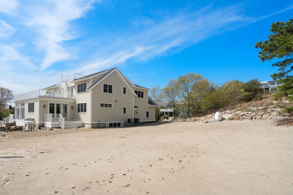 Gloucester, Massachusetts, 01930, United States, 4 Bedrooms Bedrooms, ,5 BathroomsBathrooms,Residential,For Sale,1804807