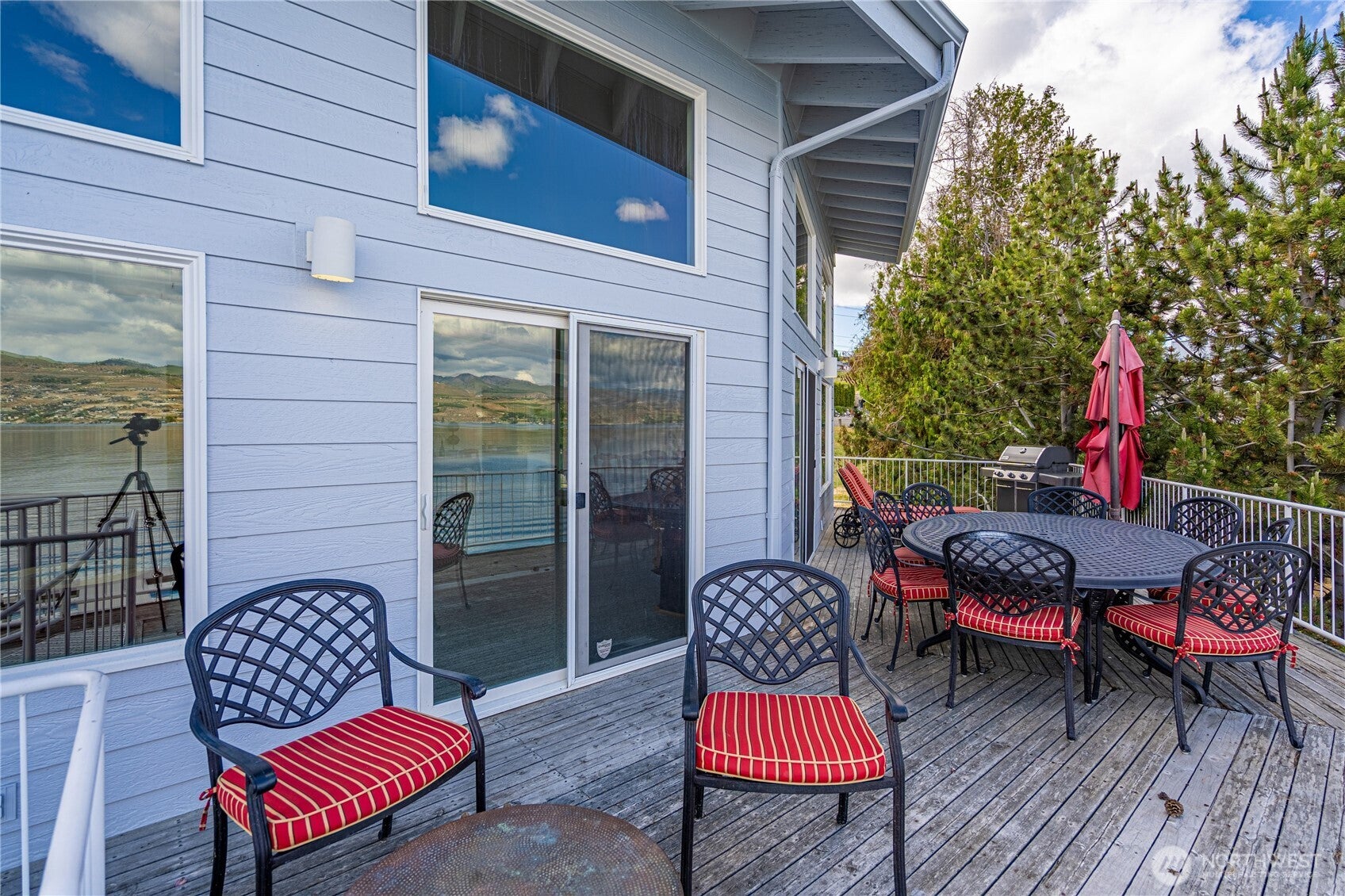 Chelan, Washington, 98816, United States, 3 Bedrooms Bedrooms, ,3 BathroomsBathrooms,Residential,For Sale,1827757