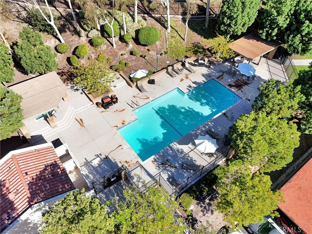Mission Viejo, California, 92692, United States, 2 Bedrooms Bedrooms, ,2 BathroomsBathrooms,Residential,For Sale,1939643