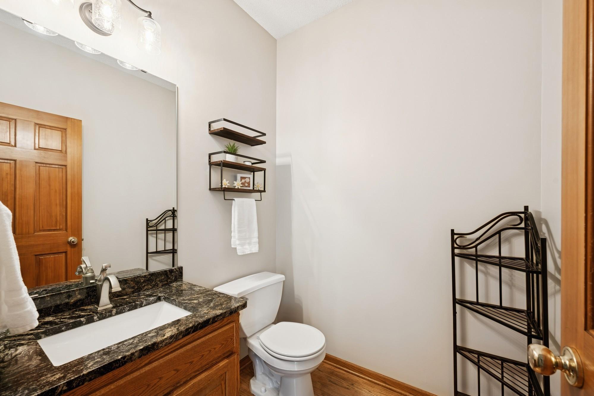 Lakeville, Minnesota, 55044, United States, 5 Bedrooms Bedrooms, ,4 BathroomsBathrooms,Residential,For Sale,1901941