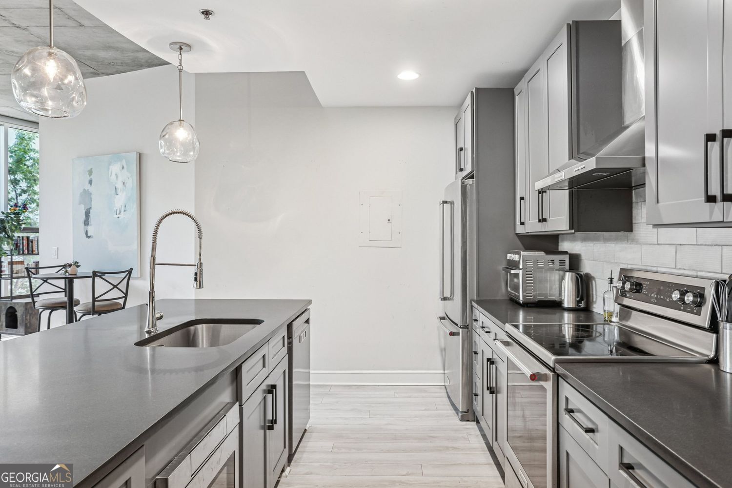 Atlanta, Georgia, 30309, United States, 2 Bedrooms Bedrooms, ,2 BathroomsBathrooms,Residential,For Sale,1964227