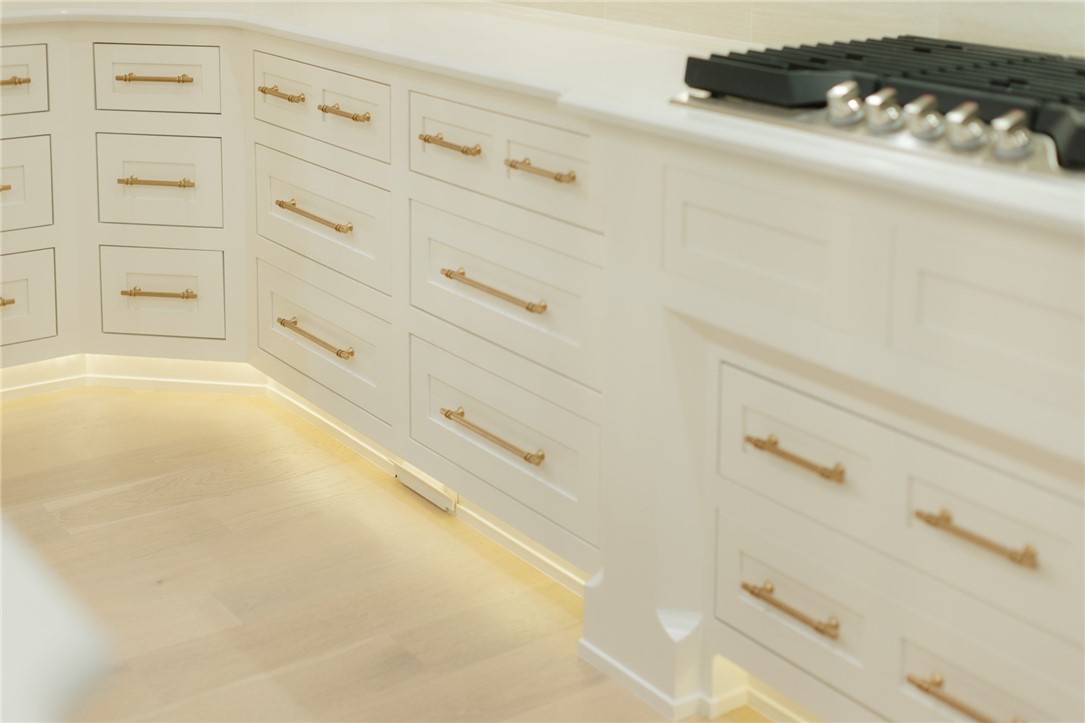 Centerton, Arkansas, 72719, United States, 4 Bedrooms Bedrooms, ,4 BathroomsBathrooms,Residential,For Sale,1991183