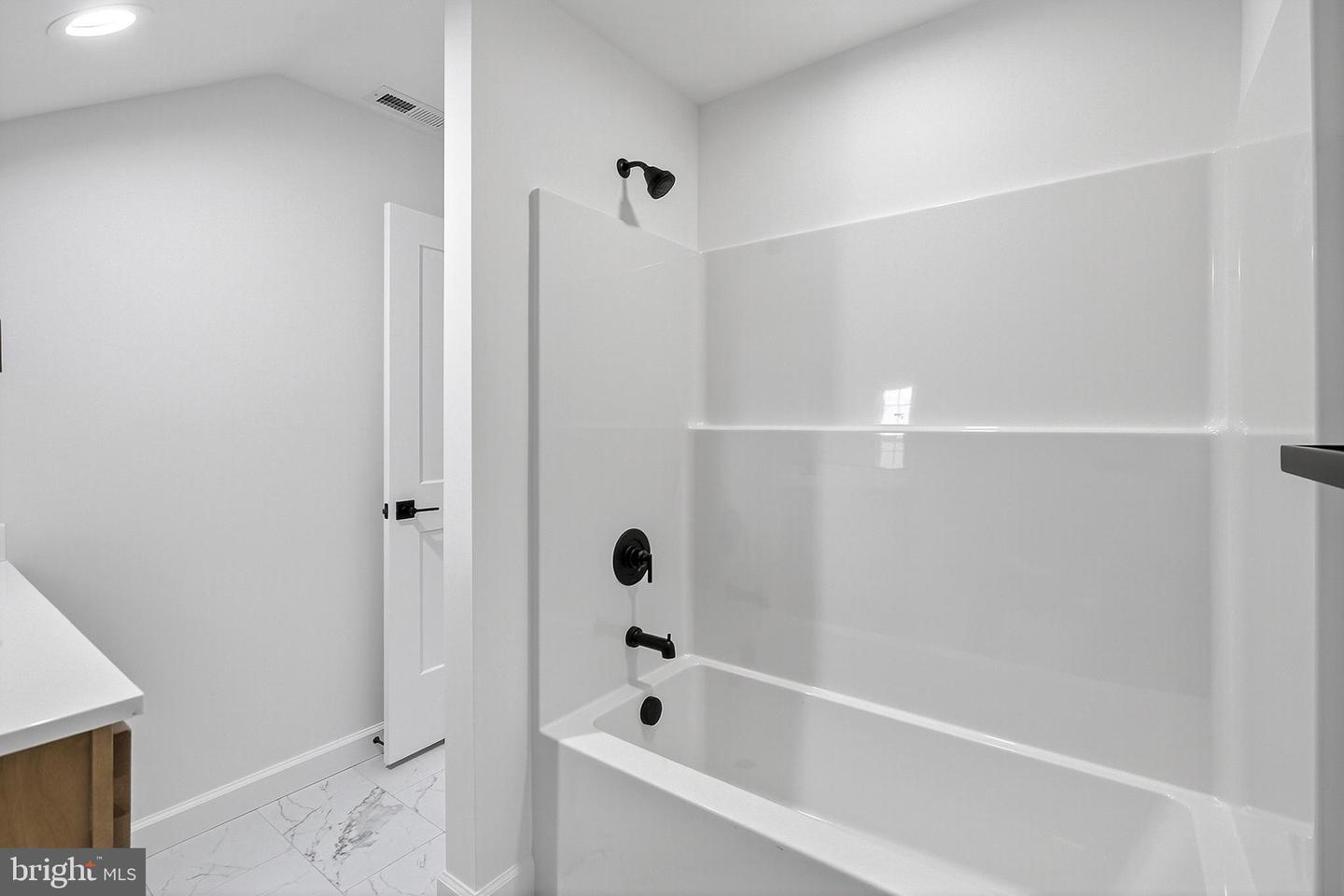 LINCOLN, Delaware, 19960, United States, 4 Bedrooms Bedrooms, ,4 BathroomsBathrooms,Residential,For Sale,1989943