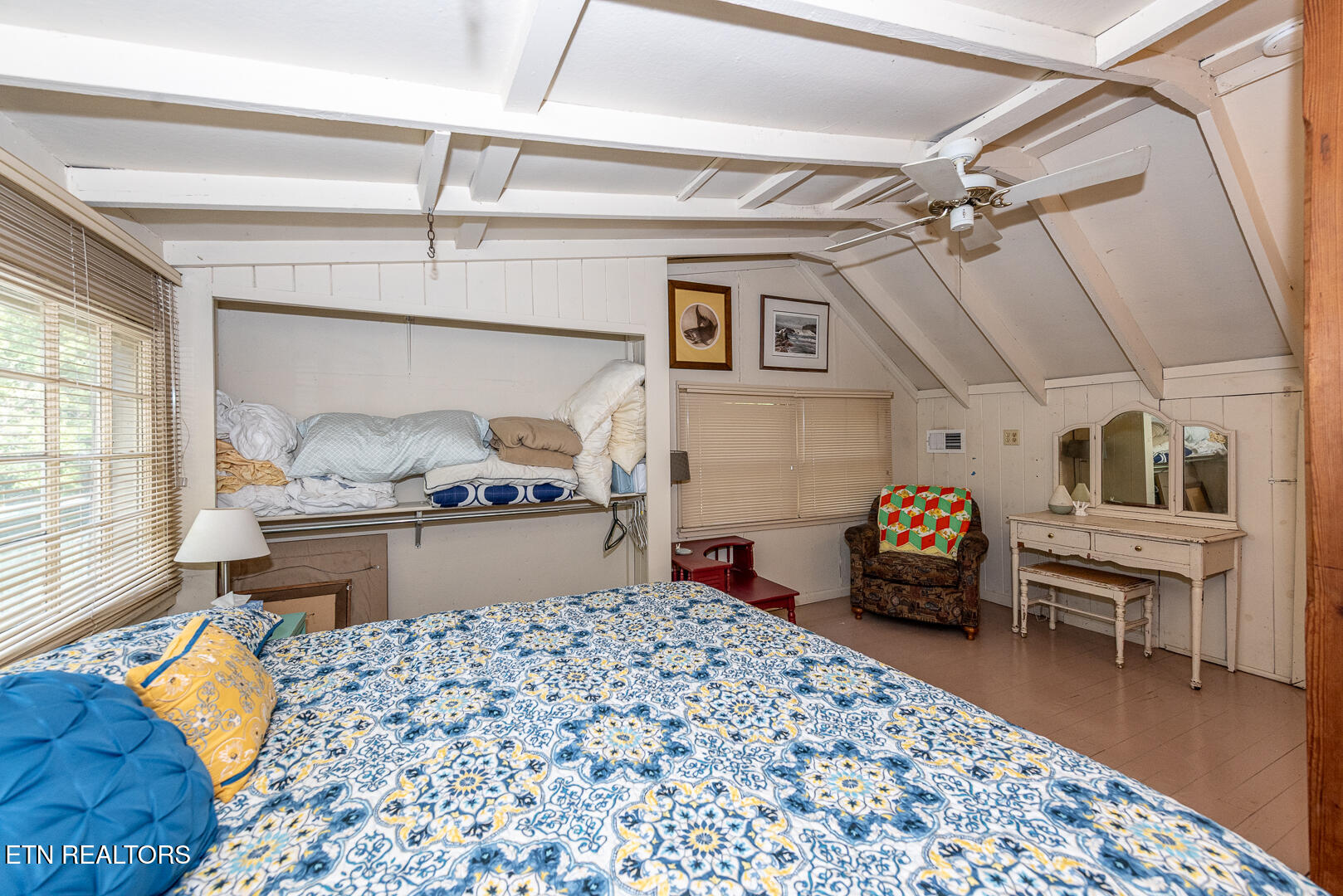 Townsend, Tennessee, 37882, United States, 1 Bedroom Bedrooms, ,1 BathroomBathrooms,Residential,For Sale,1973963