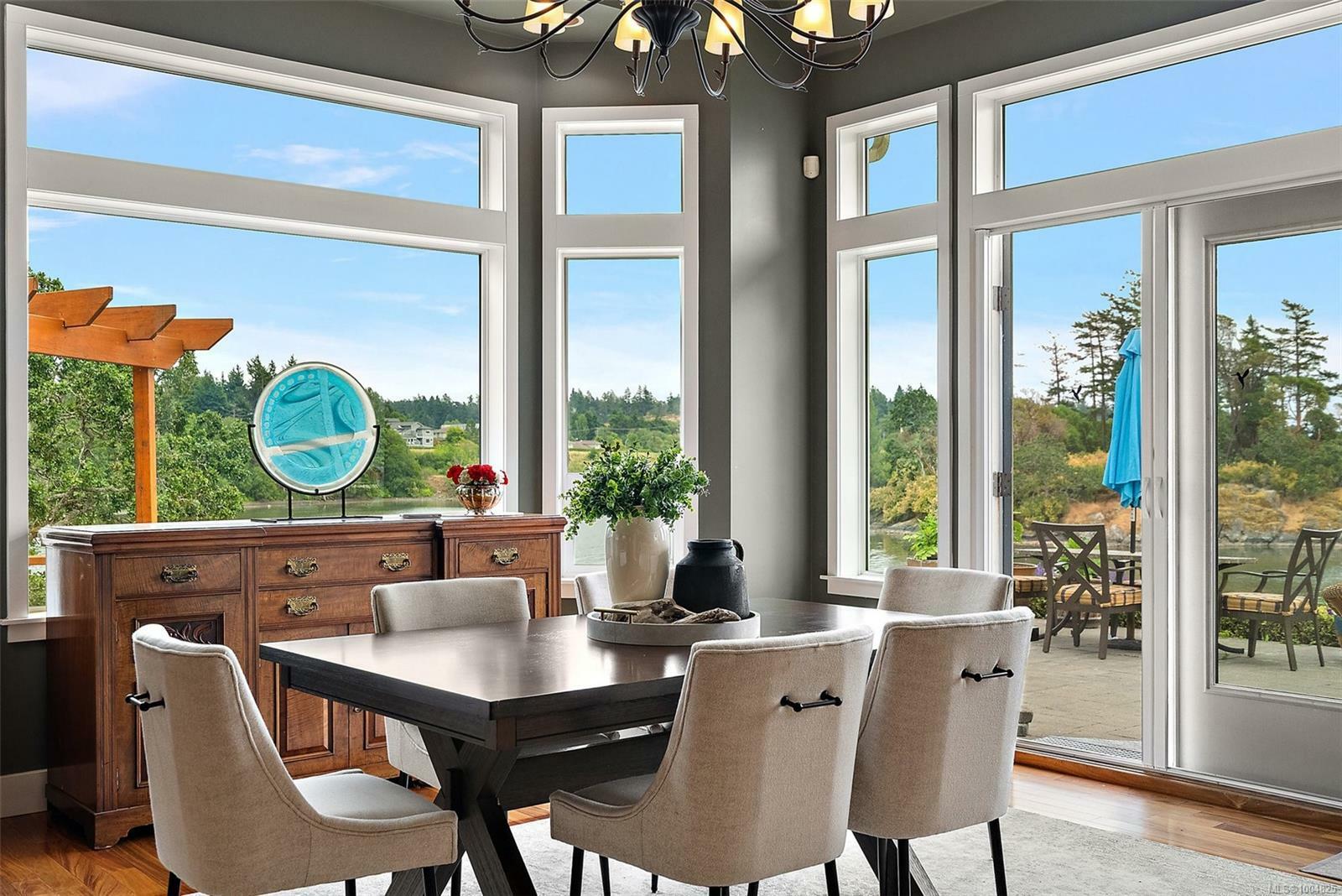 VIEW ROYAL, British Columbia, V9B 1A6, CA, 3 Bedrooms Bedrooms, ,Residential,For Sale,1883645