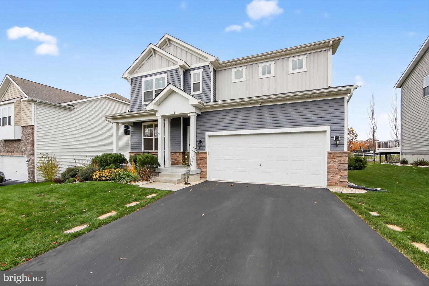 Downingtown, Pennsylvania, 19335, United States, 5 Bedrooms Bedrooms, ,4 BathroomsBathrooms,Residential,For Sale,1989735