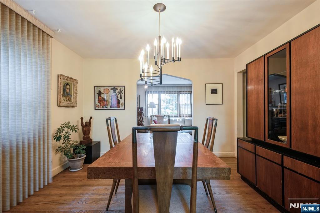 Cresskill, New Jersey, 07626, United States, 3 Bedrooms Bedrooms, ,2 BathroomsBathrooms,Residential,For Sale,1987908