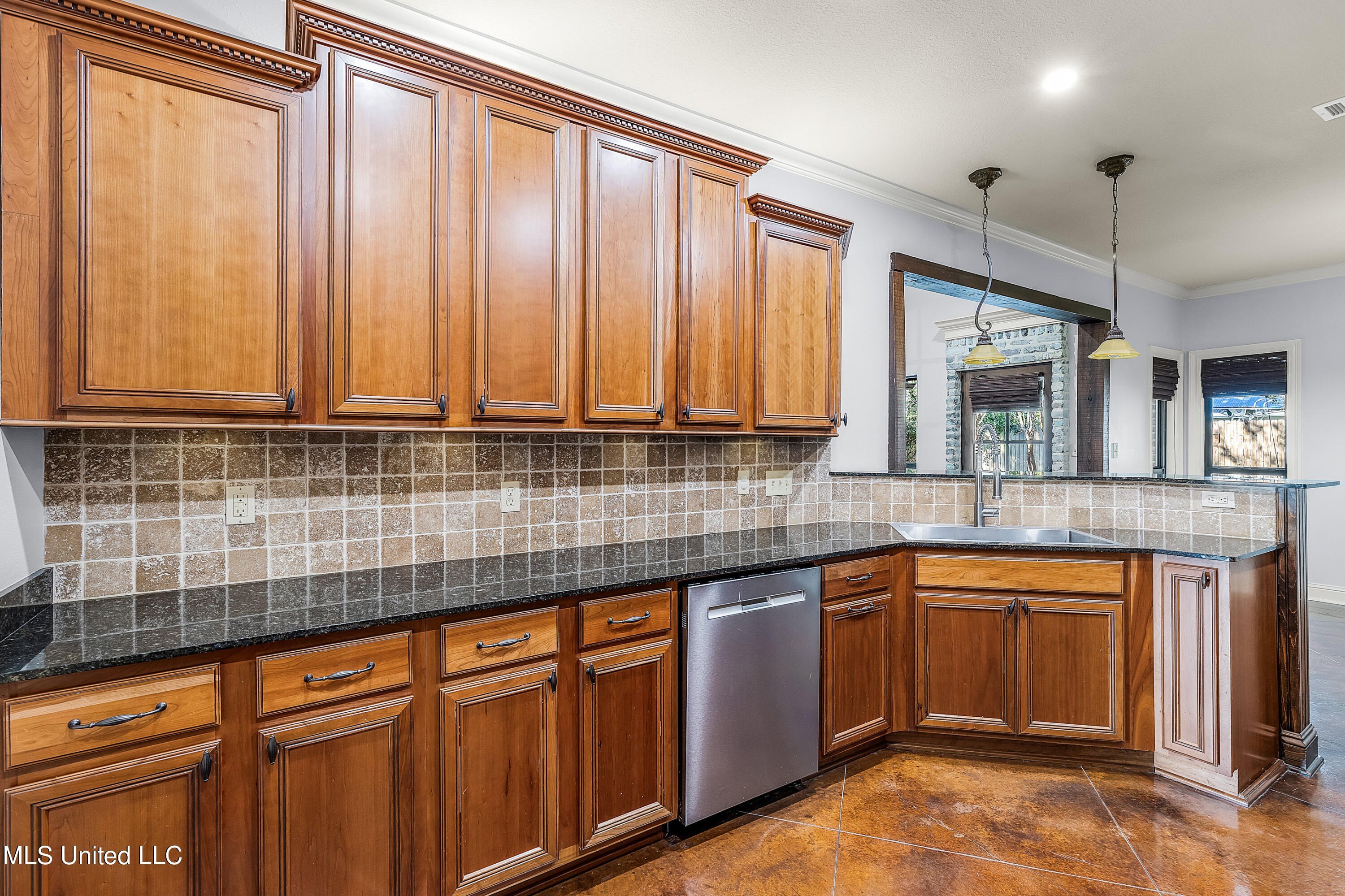 Ocean Springs, Mississippi, 39564, United States, 4 Bedrooms Bedrooms, ,3 BathroomsBathrooms,Residential,For Sale,1978241