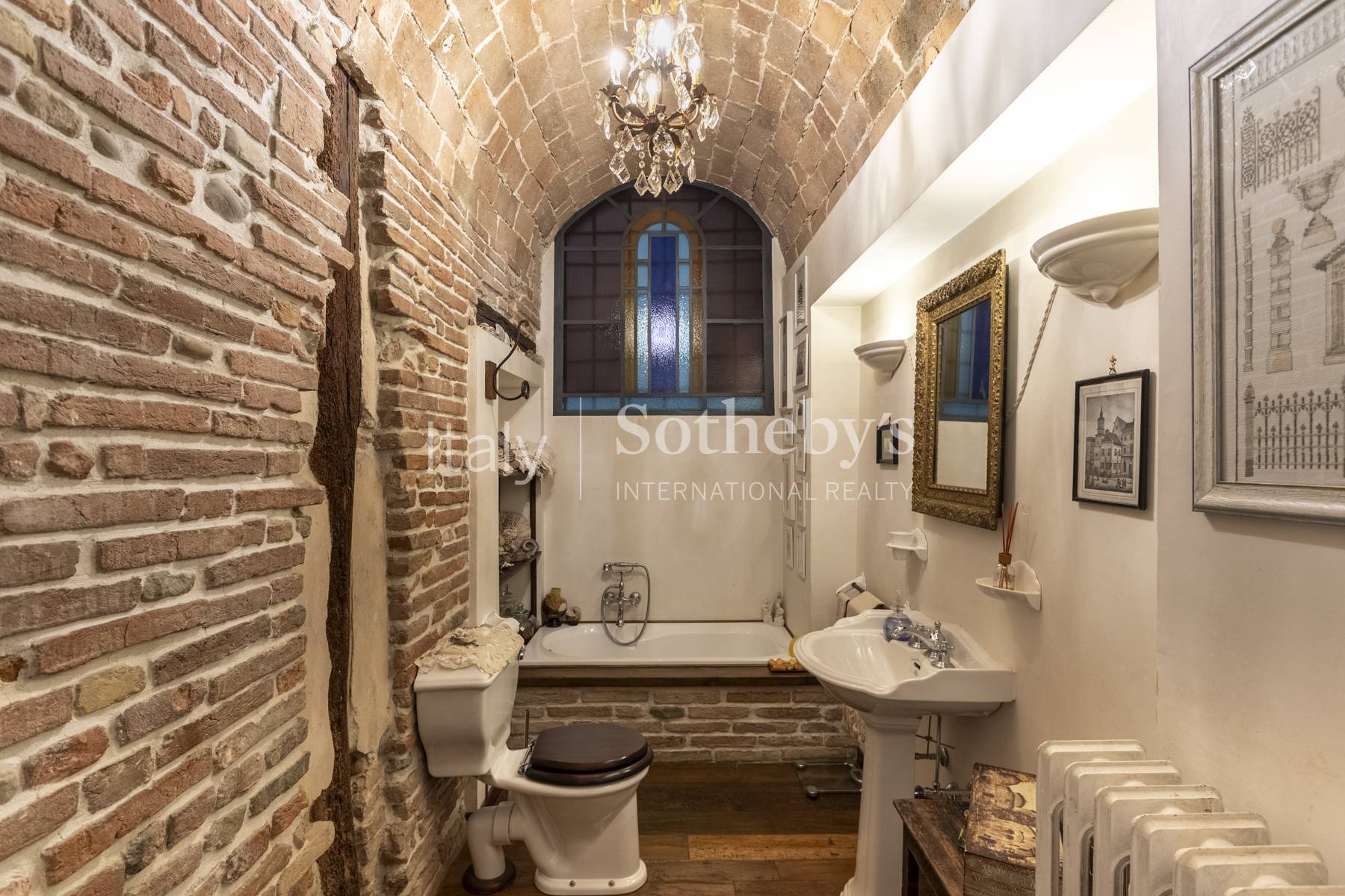  An art residence in the center of Bologna featuring an exclusive private garden - 物件實景