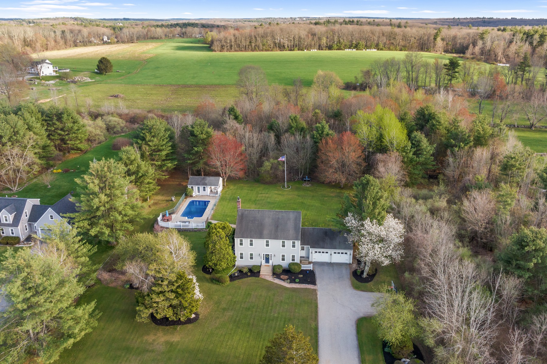  387 West Main Street, Millbury, MA 01527 - 物件實景