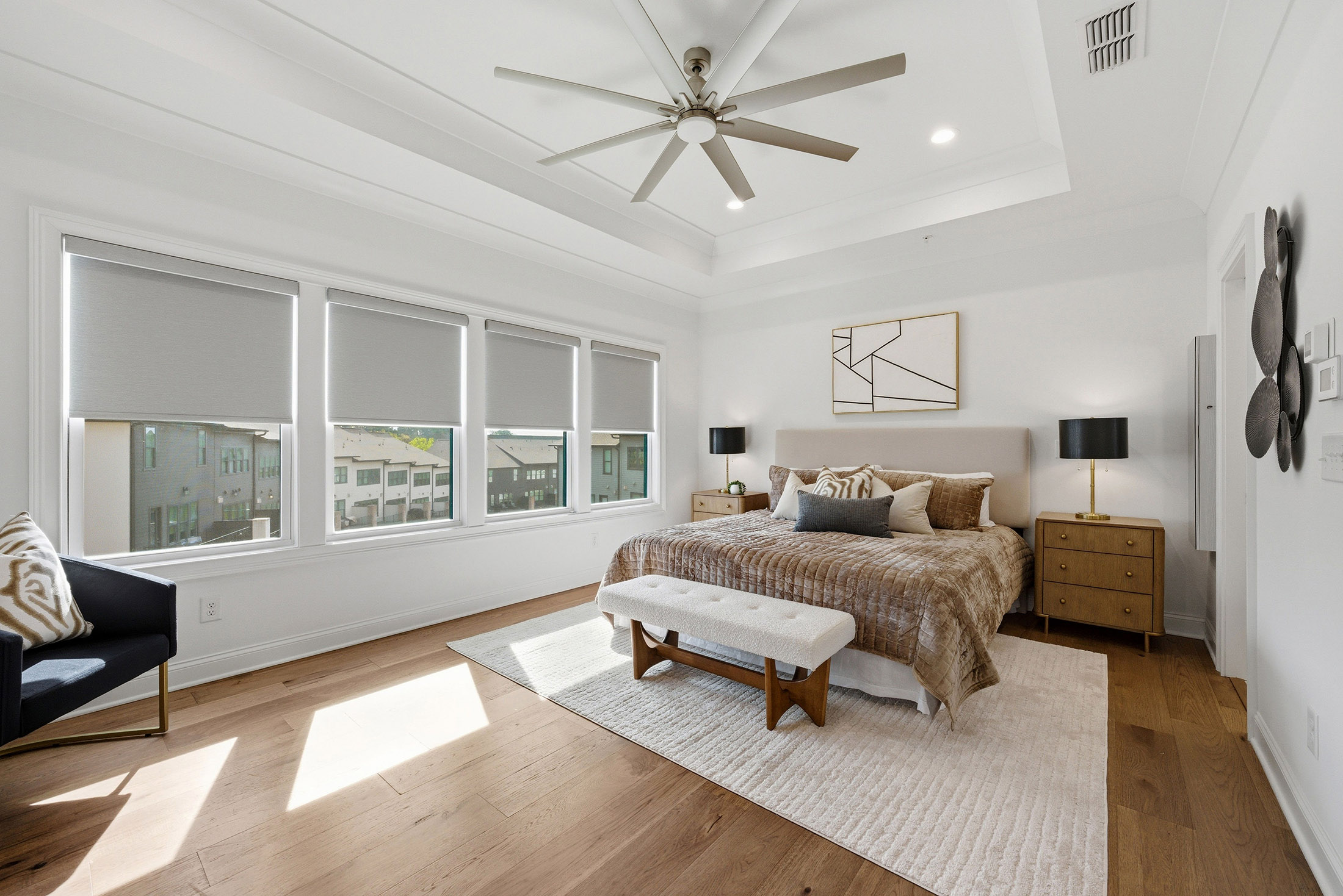 Location, Livability and Thoughtful Upgrades in a One-of-a-Kind Setting - 物件實景