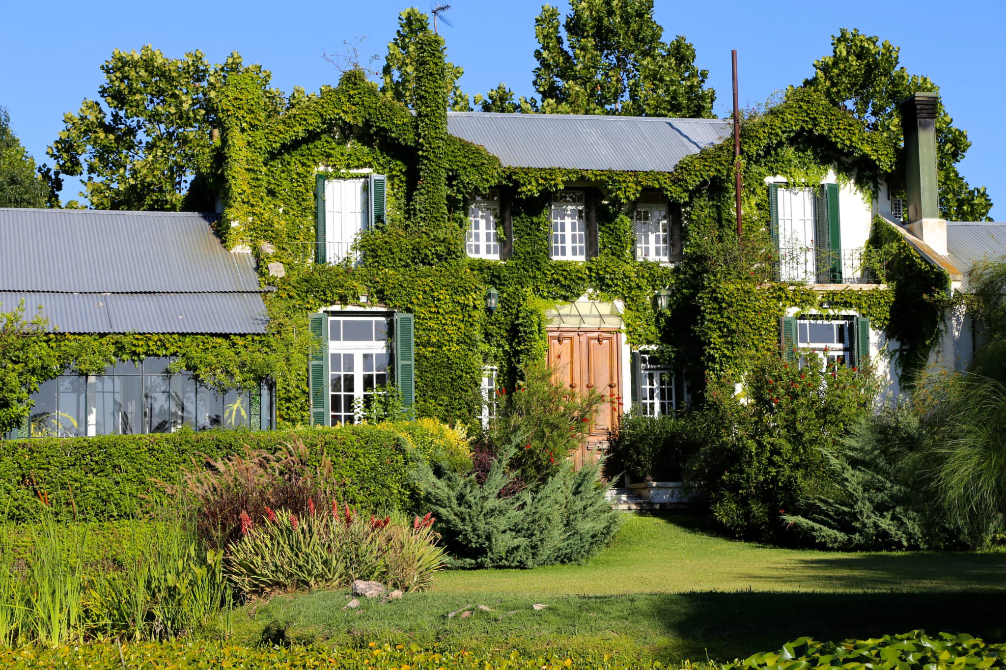 Sunset Horizons: A Historic-Inspired Signature Estate by the River - 物件實景