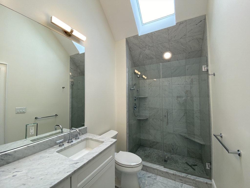 Boston, Massachusetts, 02129, United States, 3 Bedrooms Bedrooms, ,3 BathroomsBathrooms,Residential,For Sale,1883485