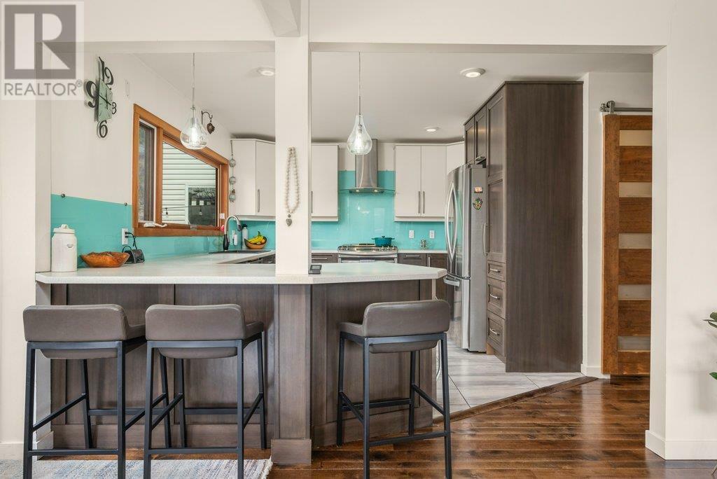 VERNON, British Columbia, V1H 1J9, CA, 6 Bedrooms Bedrooms, ,3 BathroomsBathrooms,Residential,For Sale,1858215