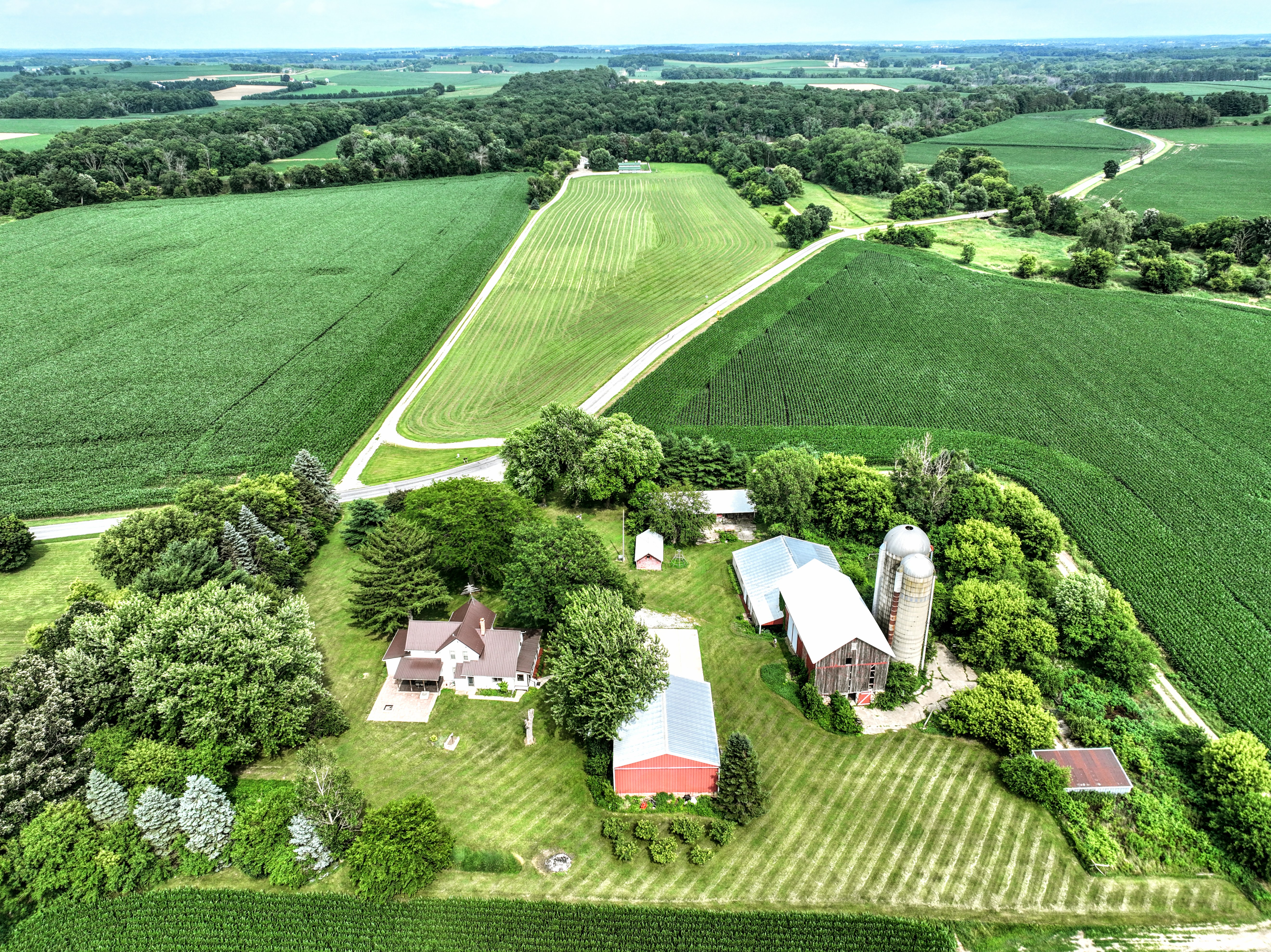Milford, Wisconsin, 53551, United States, 4 Bedrooms Bedrooms, ,2 BathroomsBathrooms,Residential,For Sale,1889532