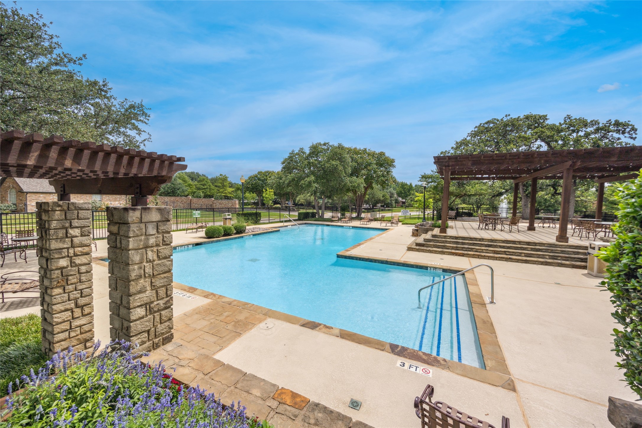 Southlake, Texas, 76092, United States, 4 Bedrooms Bedrooms, ,3 BathroomsBathrooms,Residential,For Sale,1895470