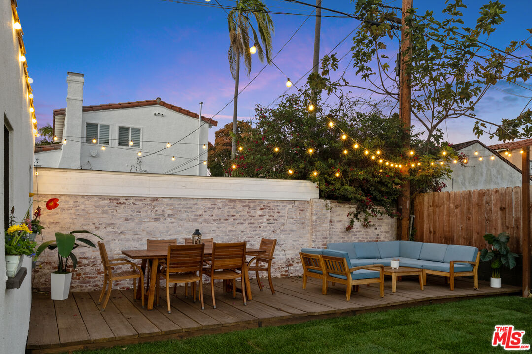 Inglewood, California, 90305, United States, 4 Bedrooms Bedrooms, ,3 BathroomsBathrooms,Residential,For Sale,2003148