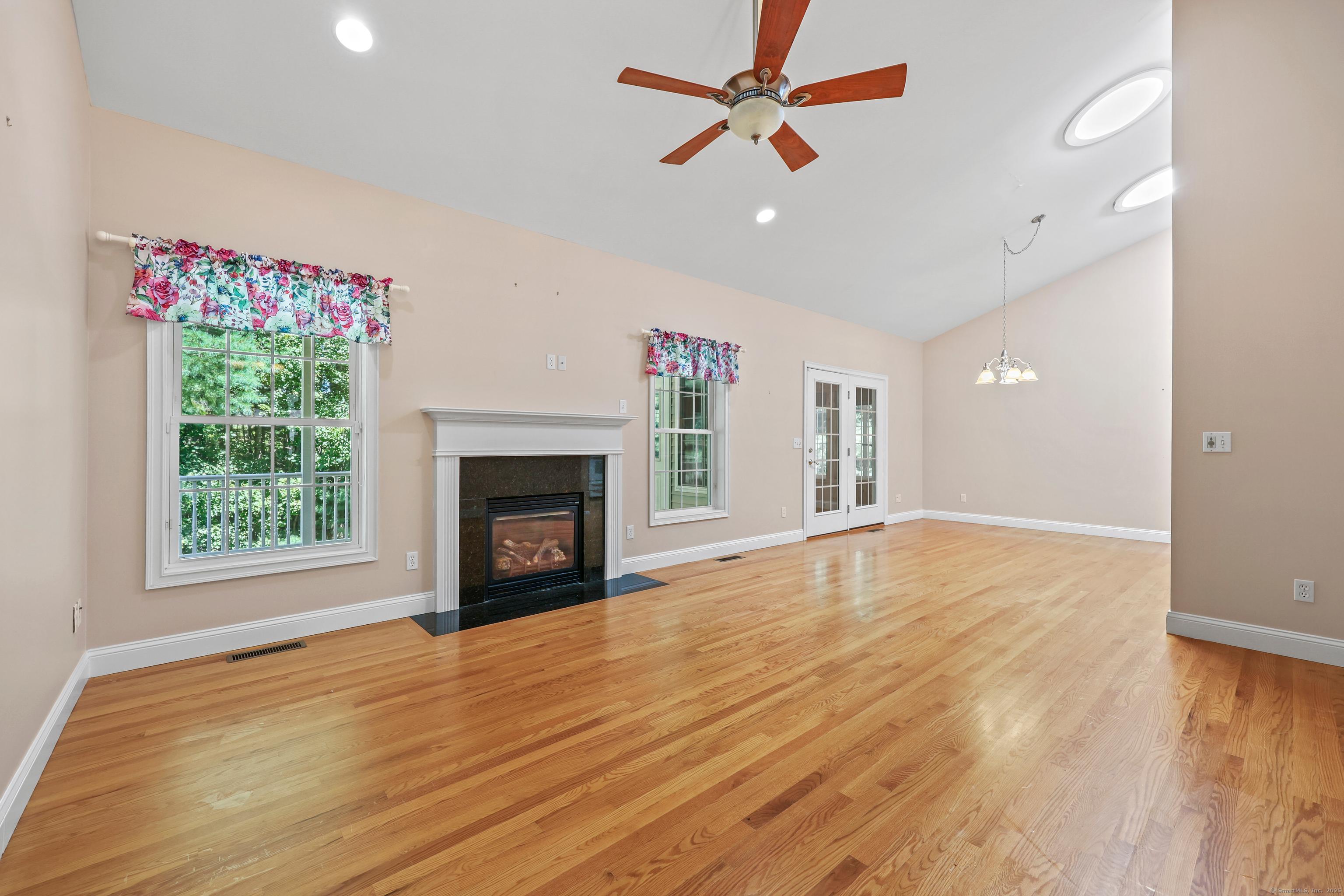 Colchester, Connecticut, 06415, United States, 2 Bedrooms Bedrooms, ,3 BathroomsBathrooms,Residential,For Sale,1943556