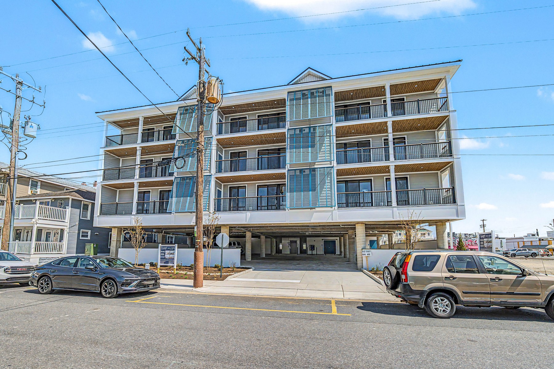  323 E Oak Avenue #101 - 物件實景