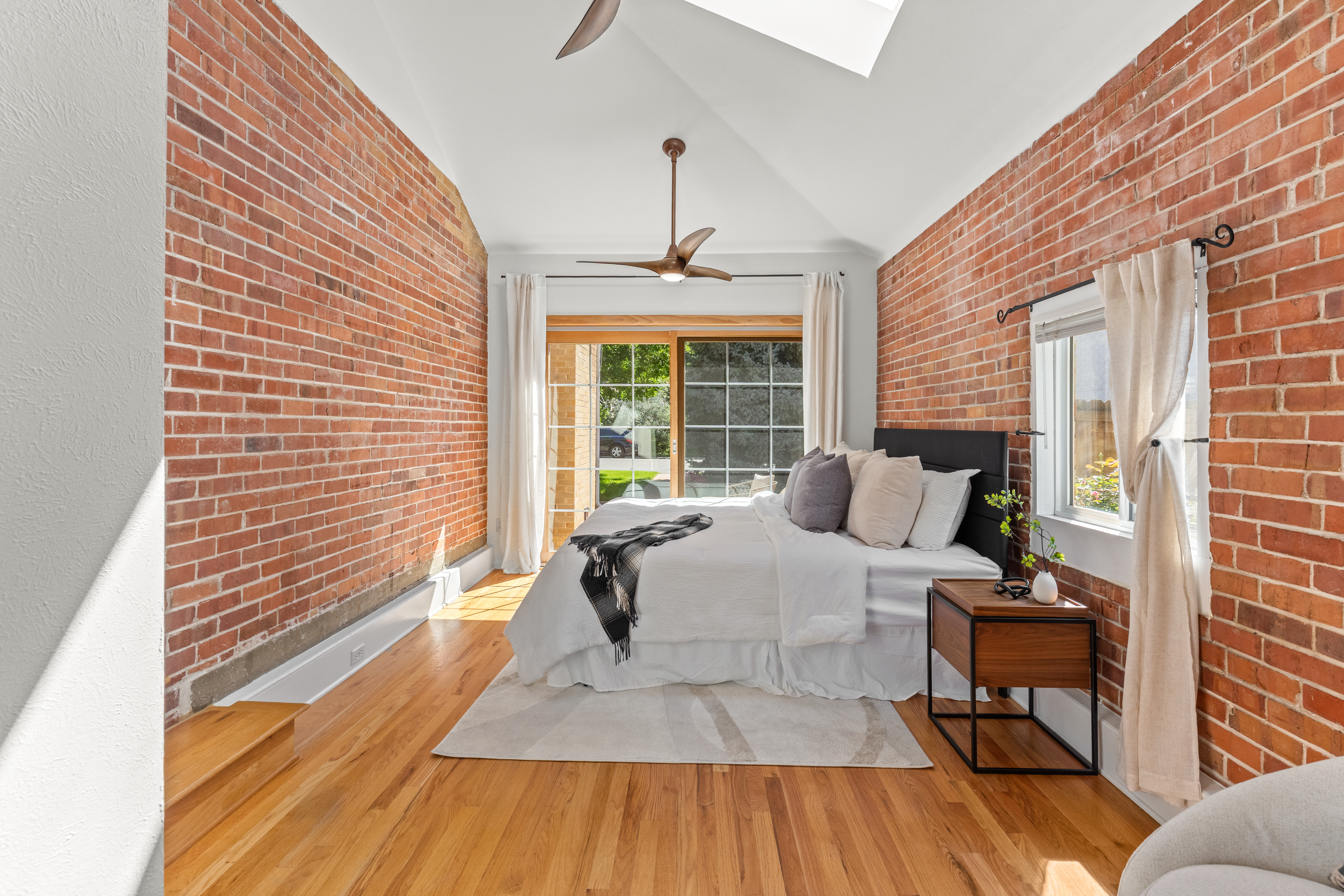  Classic Belcaro Charm Meets Modern, Updated 4-Bedroom, 2-Bath Brick Ranch - 物件實景