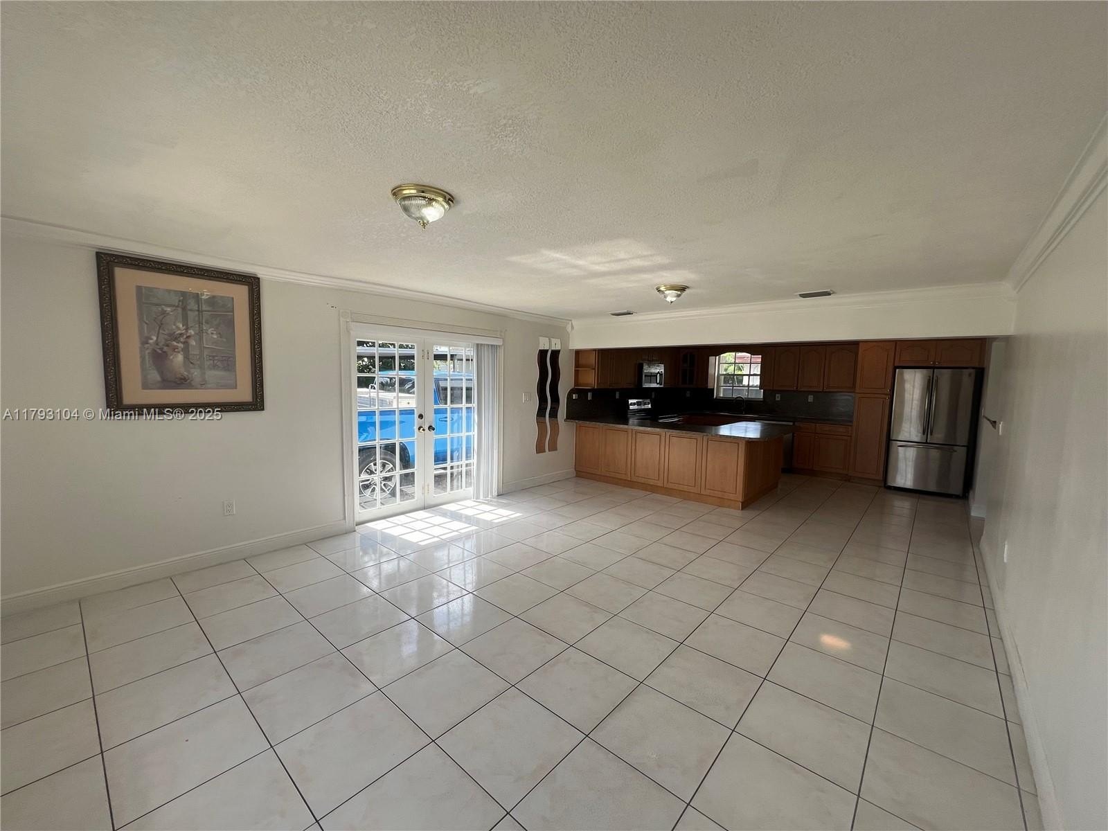 Miami, Florida, 33165, United States, 4 Bedrooms Bedrooms, ,2 BathroomsBathrooms,Residential,For Sale,1936864