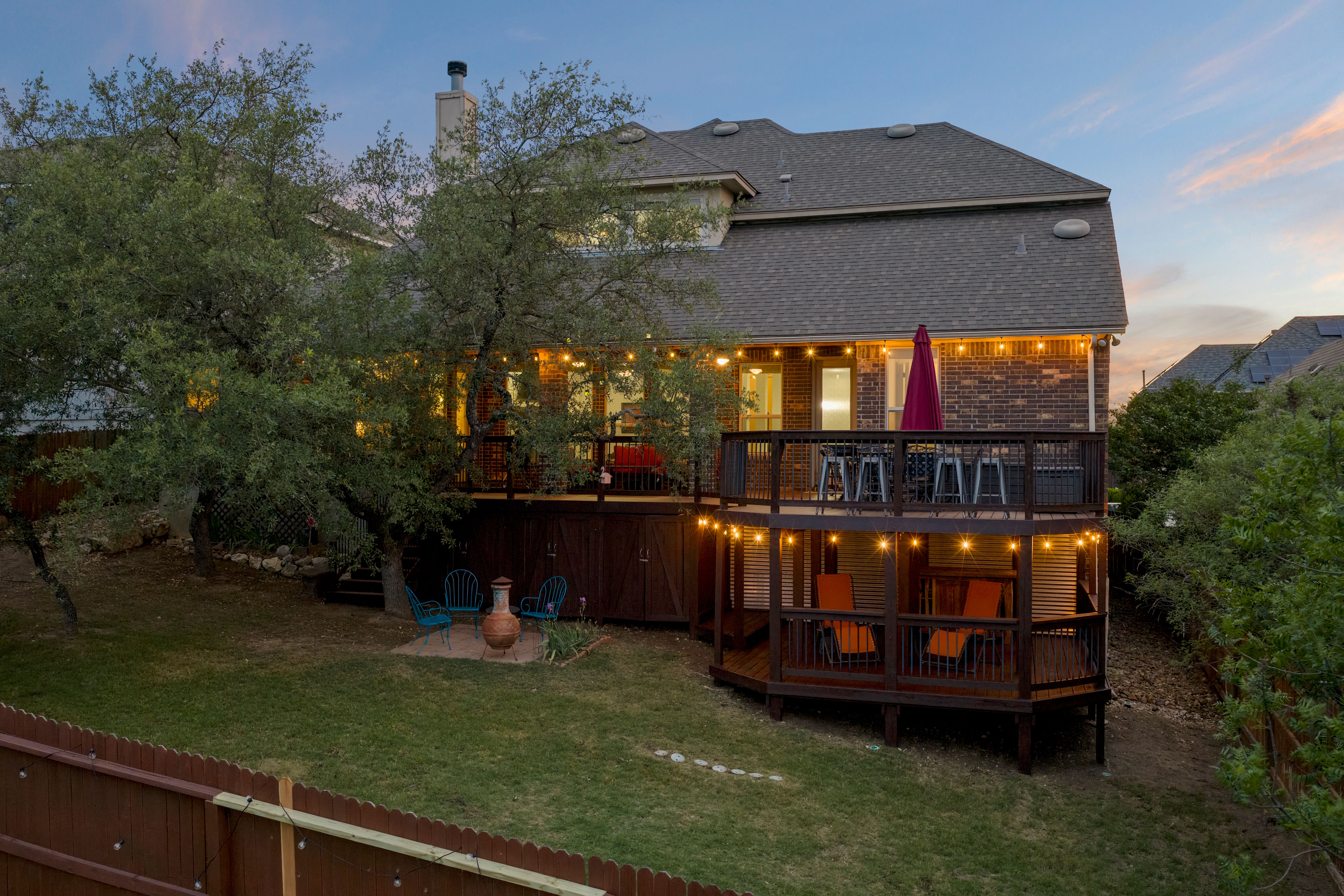  Thoughtfully Designed with Exceptional Floor Plan - 物件實景