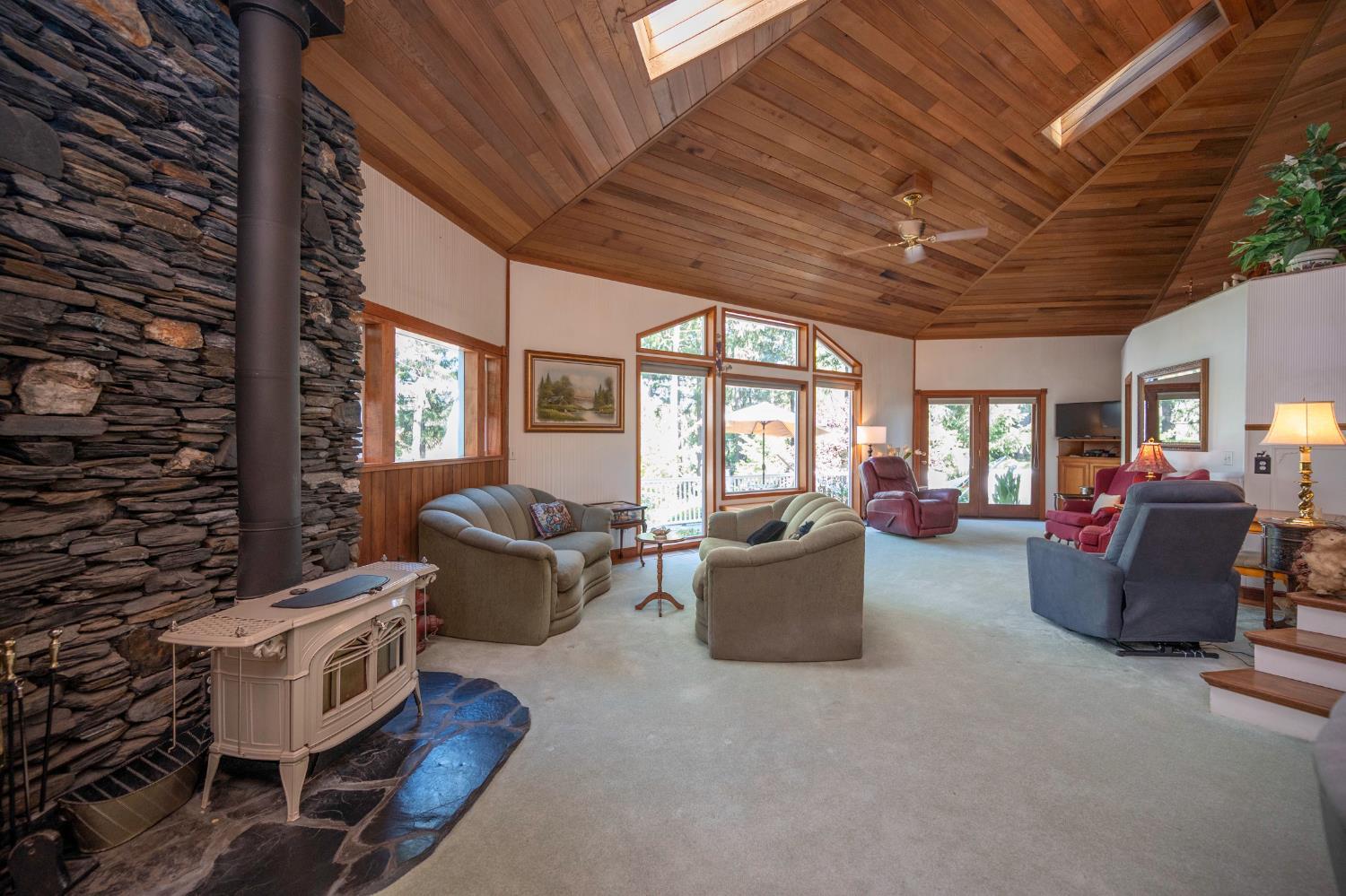 Camino, California, 95709, United States, 3 Bedrooms Bedrooms, ,4 BathroomsBathrooms,Residential,For Sale,1893476