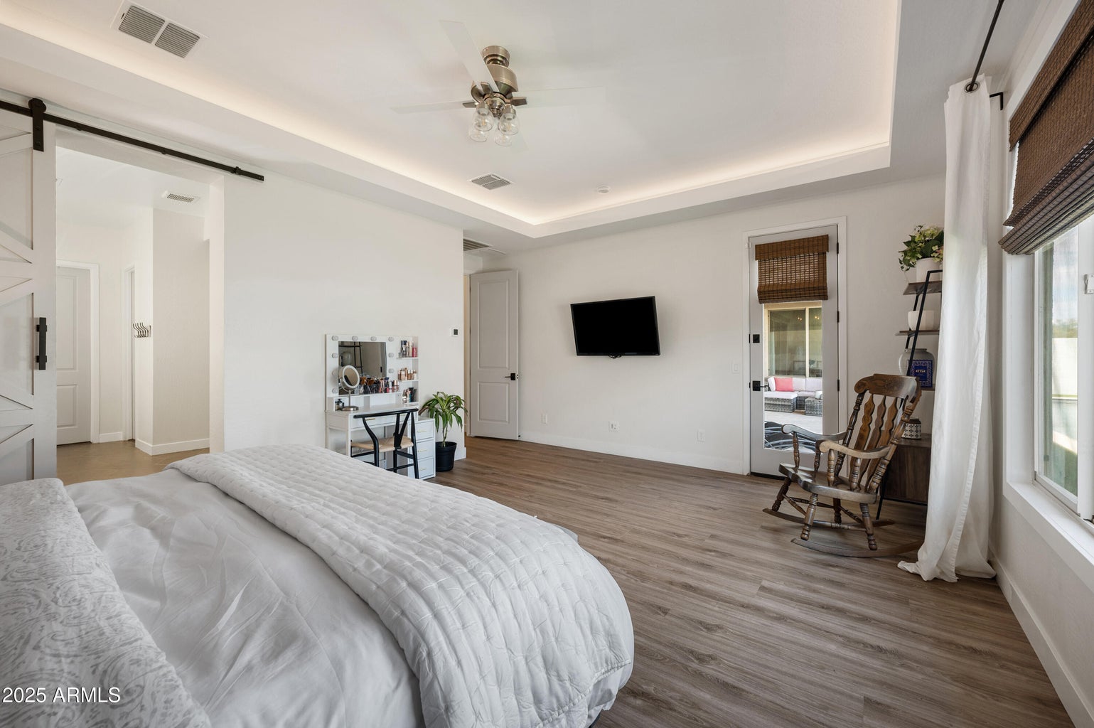 Mesa, Arizona, 85212, United States, 5 Bedrooms Bedrooms, ,5 BathroomsBathrooms,Residential,For Sale,1981050