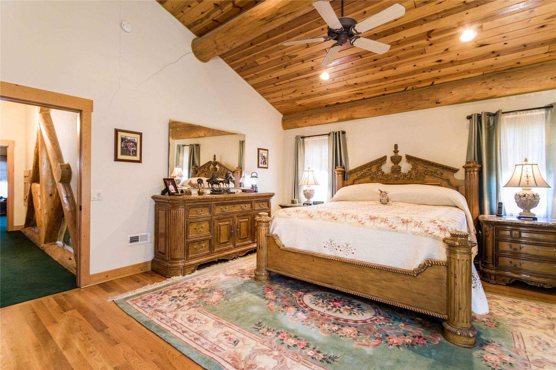 Bigfork, Montana, 59911, United States, 2 Bedrooms Bedrooms, ,3 BathroomsBathrooms,Residential,For Sale,1827494