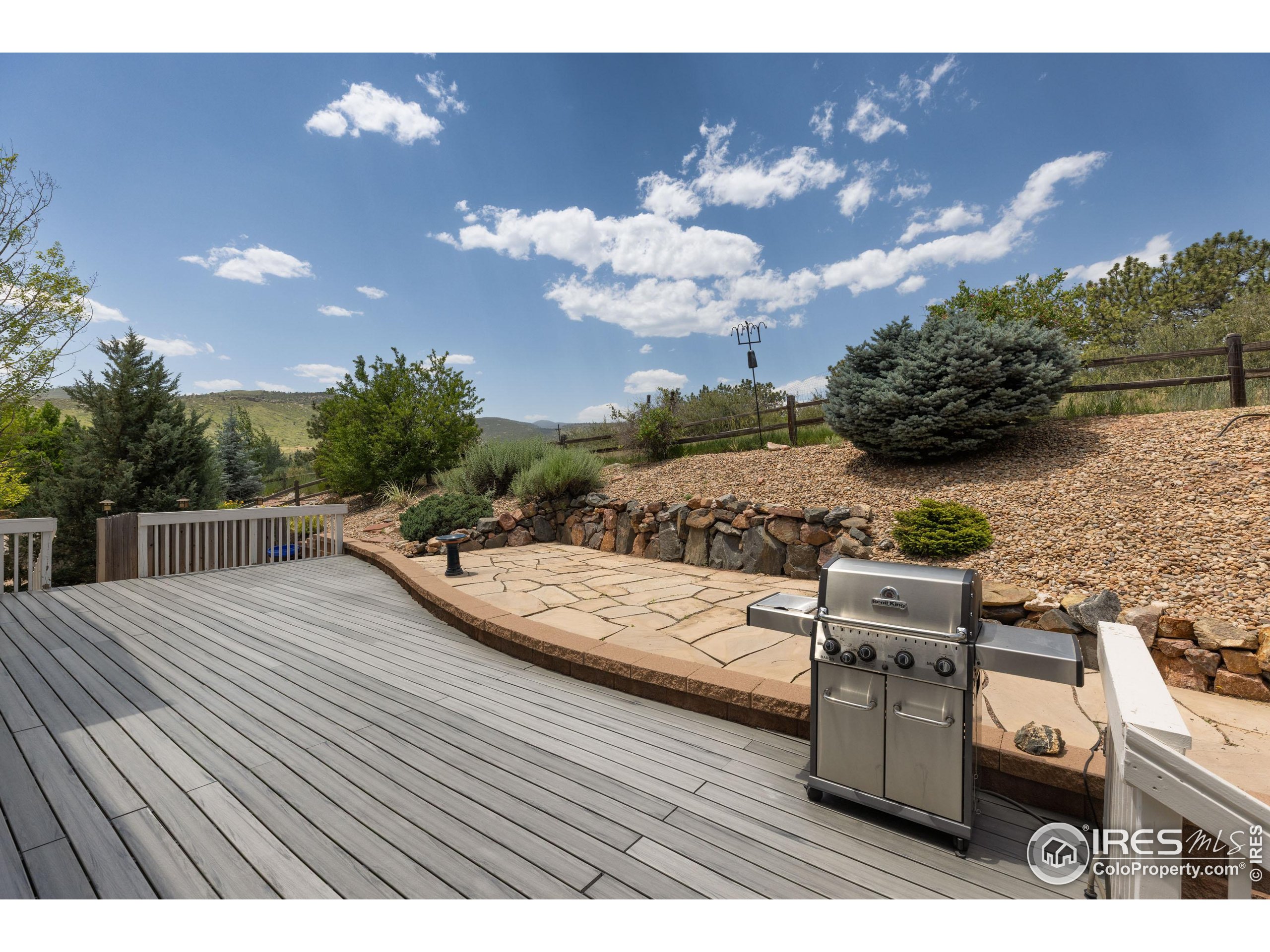 Lyons, Colorado, 80540, United States, 4 Bedrooms Bedrooms, ,3 BathroomsBathrooms,Residential,For Sale,1865994