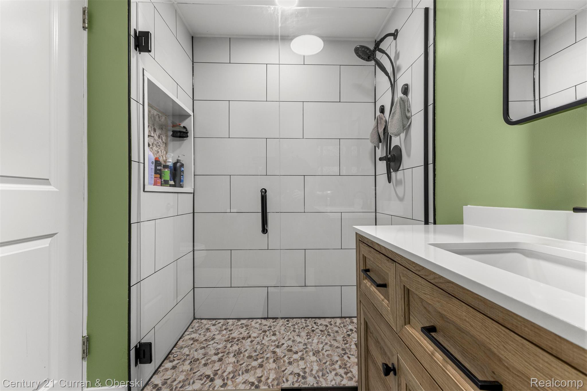Canton Charter Township, Michigan, 48188, United States, 5 Bedrooms Bedrooms, ,3 BathroomsBathrooms,Residential,For Sale,1904333