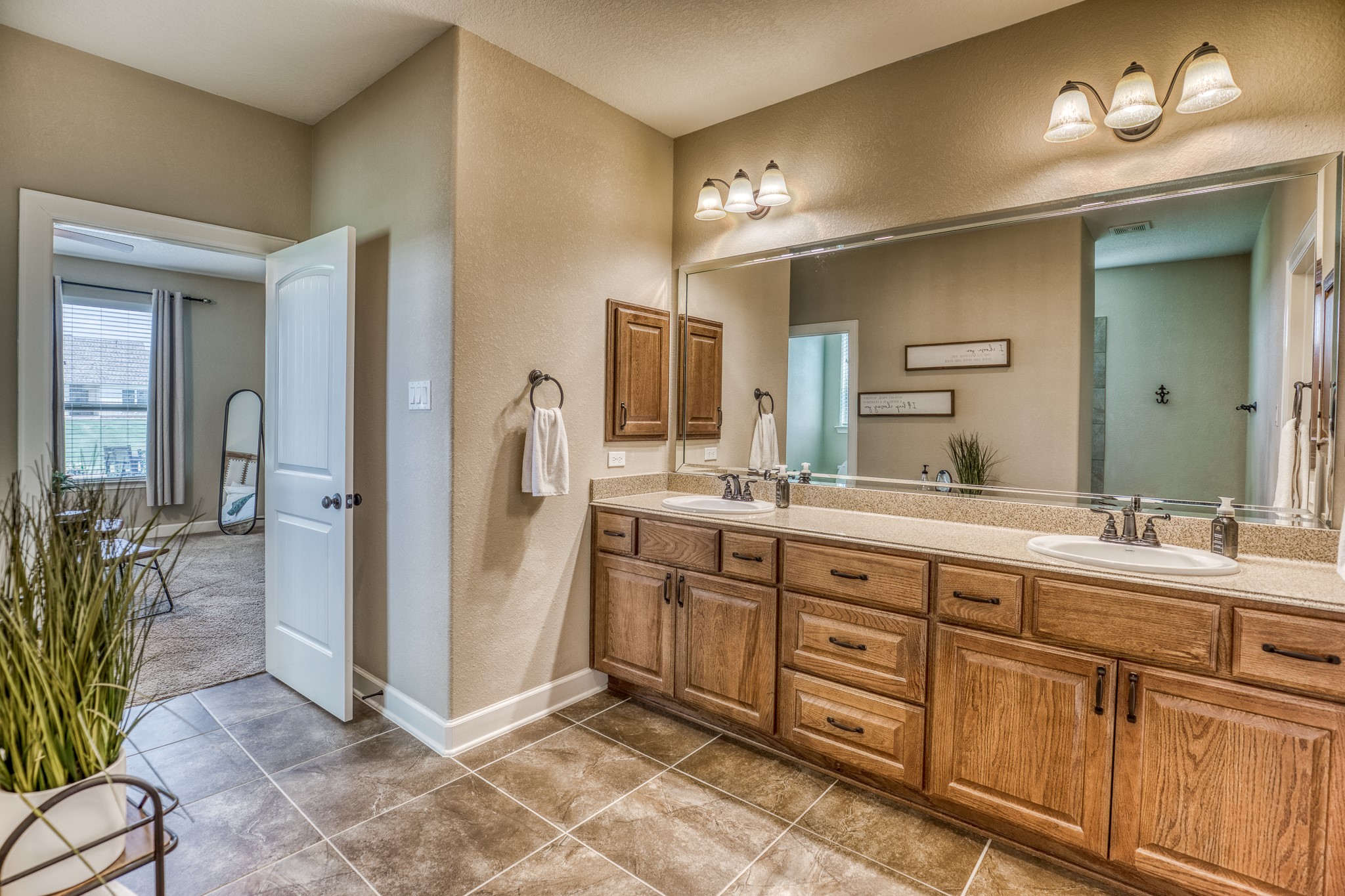  586 Ruby Drive, Bellville, TX, 77418 - 物件實景