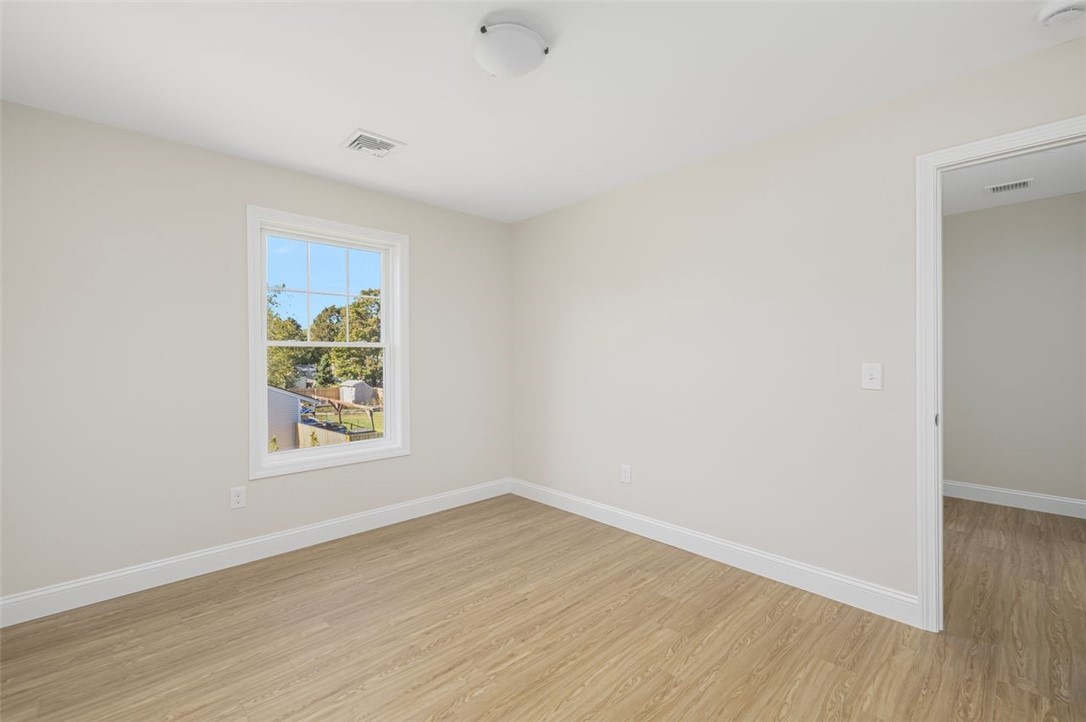 Warwick, Rhode Island, 02889, United States, 4 Bedrooms Bedrooms, ,4 BathroomsBathrooms,Residential,For Sale,2002981