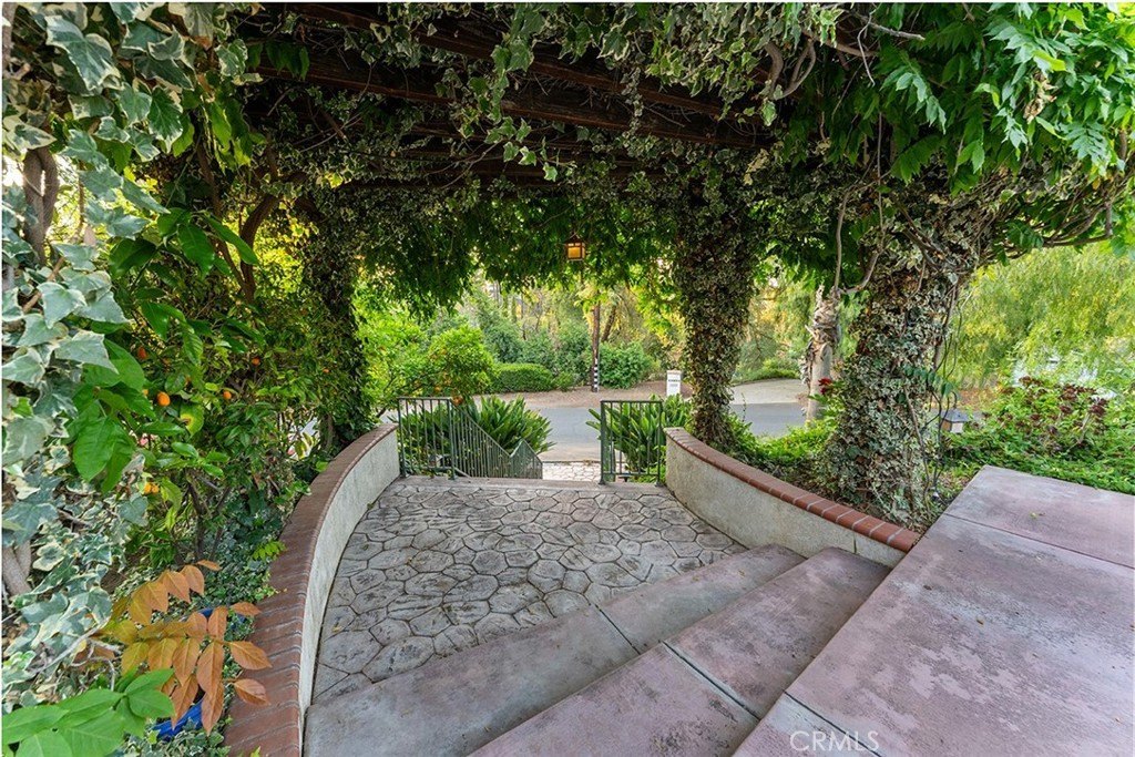 Riverside, California, 92506, United States, 4 Bedrooms Bedrooms, ,3 BathroomsBathrooms,Residential,For Sale,1973908