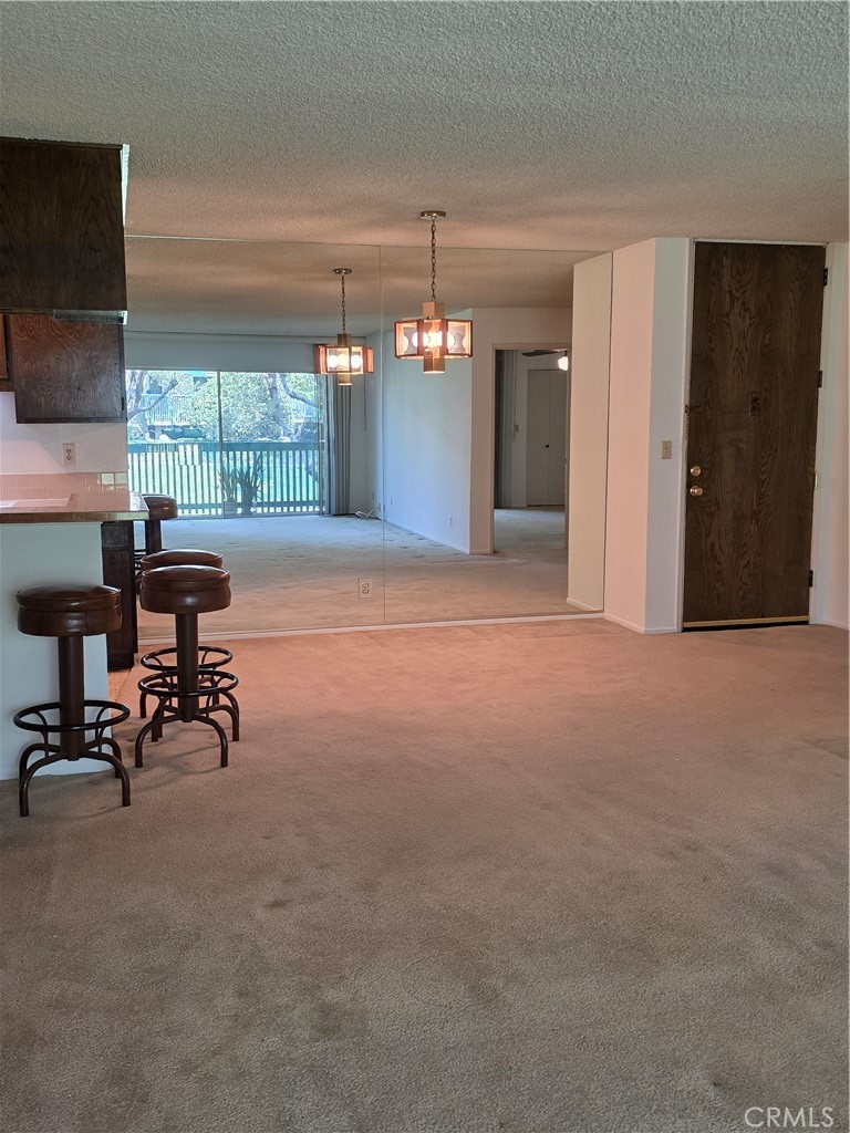 Long Beach, California, 90814, United States, 2 Bedrooms Bedrooms, ,2 BathroomsBathrooms,Residential,For Sale,1949183