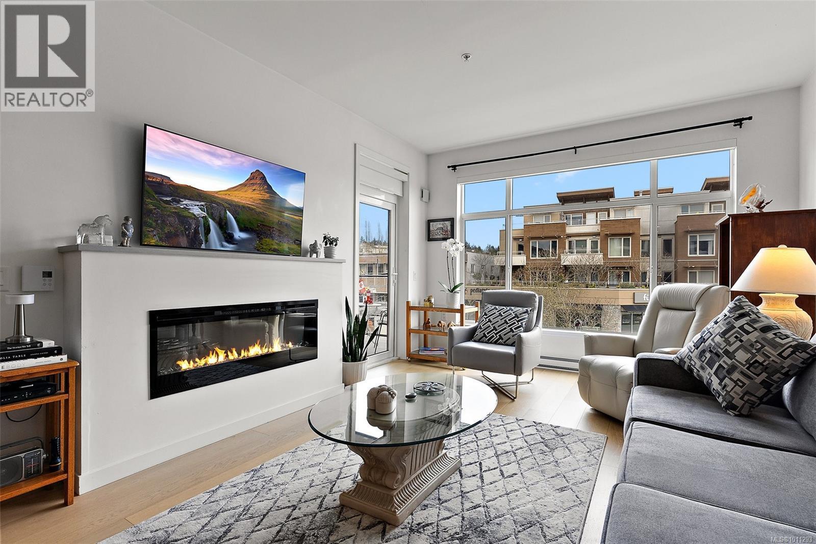 CENTRAL SAANICH, British Columbia, V8M 1P6, CA, 1 Bedroom Bedrooms, ,1 BathroomBathrooms,Residential,For Sale,1950231