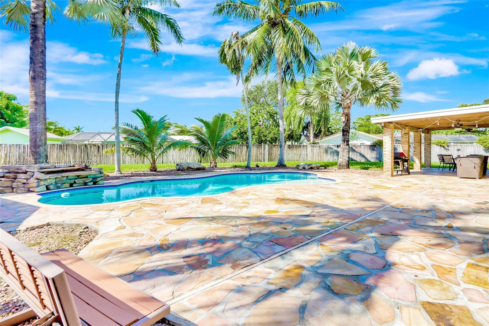 Miami, Florida, 33176, United States, 4 Bedrooms Bedrooms, ,2 BathroomsBathrooms,Residential,For Sale,1986313