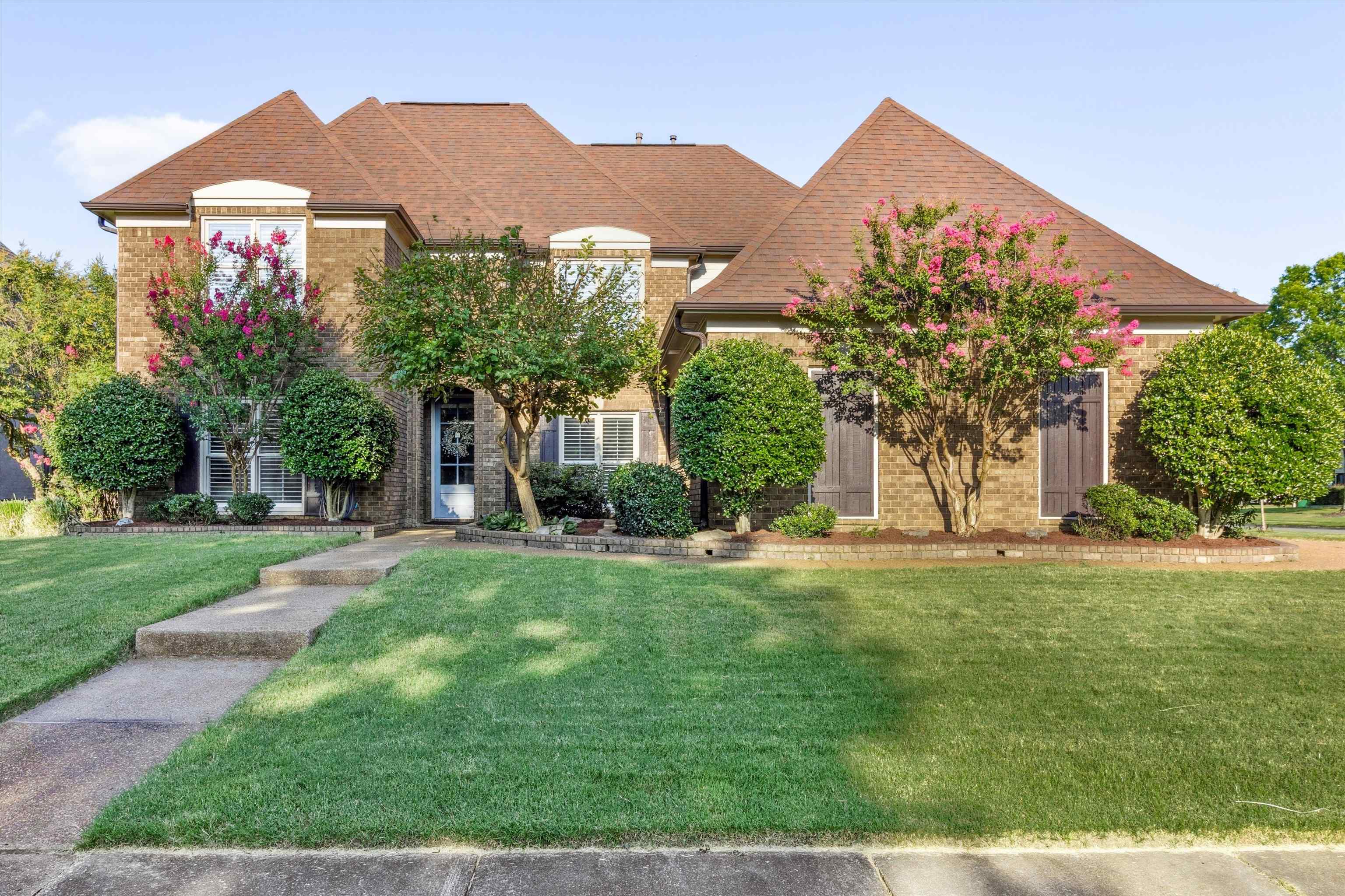 Collierville, Tennessee, 38017, United States, 5 Bedrooms Bedrooms, ,3 BathroomsBathrooms,Residential,For Sale,1907336