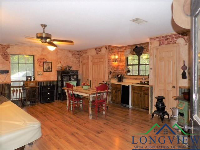 912 CR 3920, Hawkins, Texas, 75765, United States, 4 Bedrooms Bedrooms, ,3 BathroomsBathrooms,Residential,For Sale,912 CR 3920,1629044