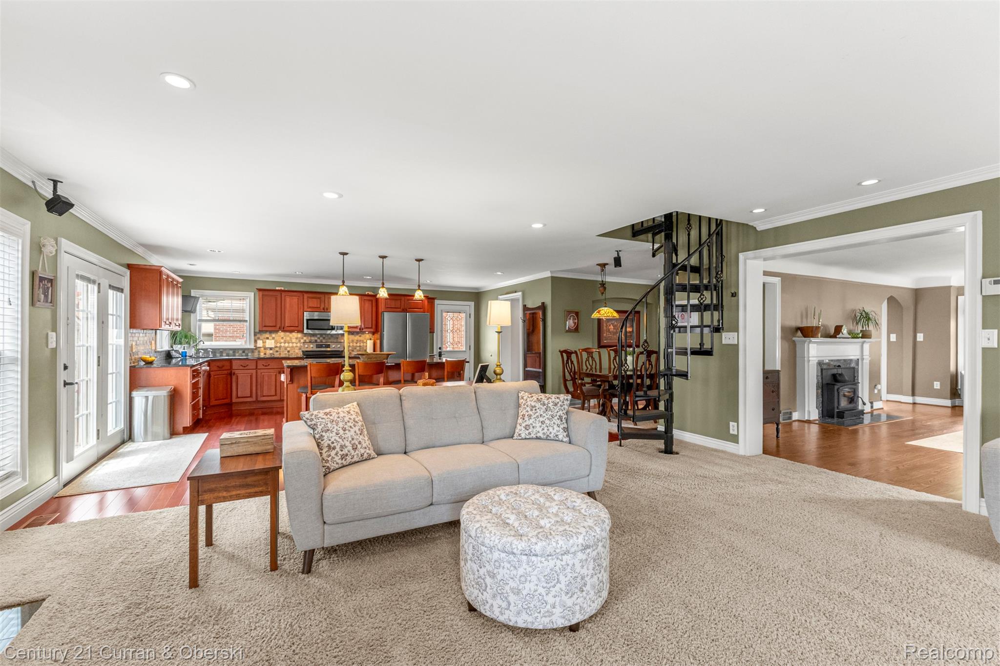 Allen Park, Michigan, 48101, United States, 4 Bedrooms Bedrooms, ,4 BathroomsBathrooms,Residential,For Sale,1982178